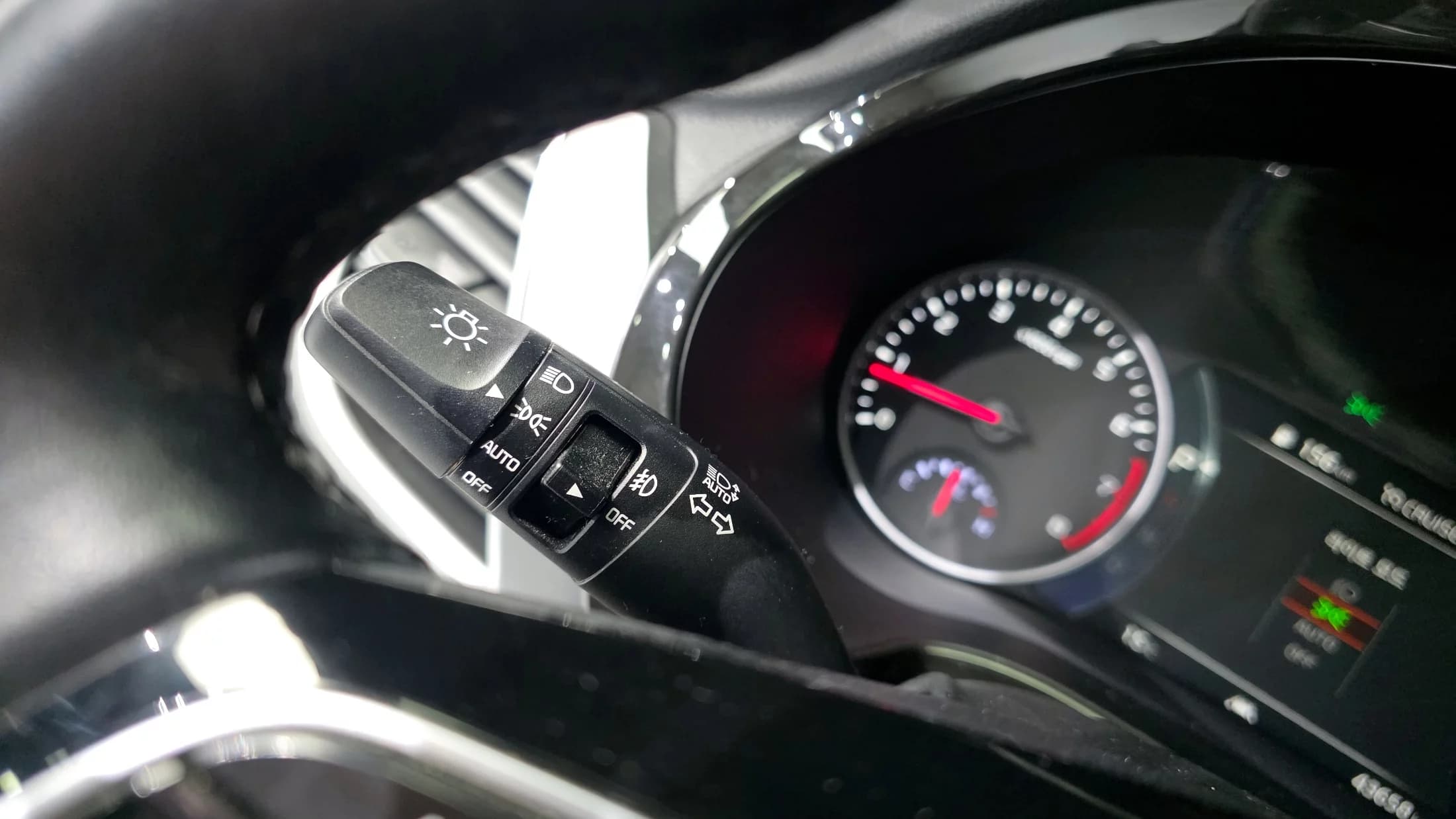 Kia Seltos Gasoline 1.6 Turbo 2WD Signature, 2022 г. 43751 км. — фото 16