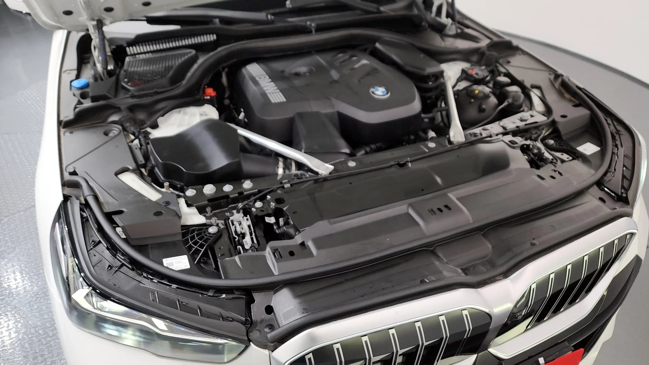BMW 5-Series 520i M Sport, 2025 г. 6669 км. — фото 6