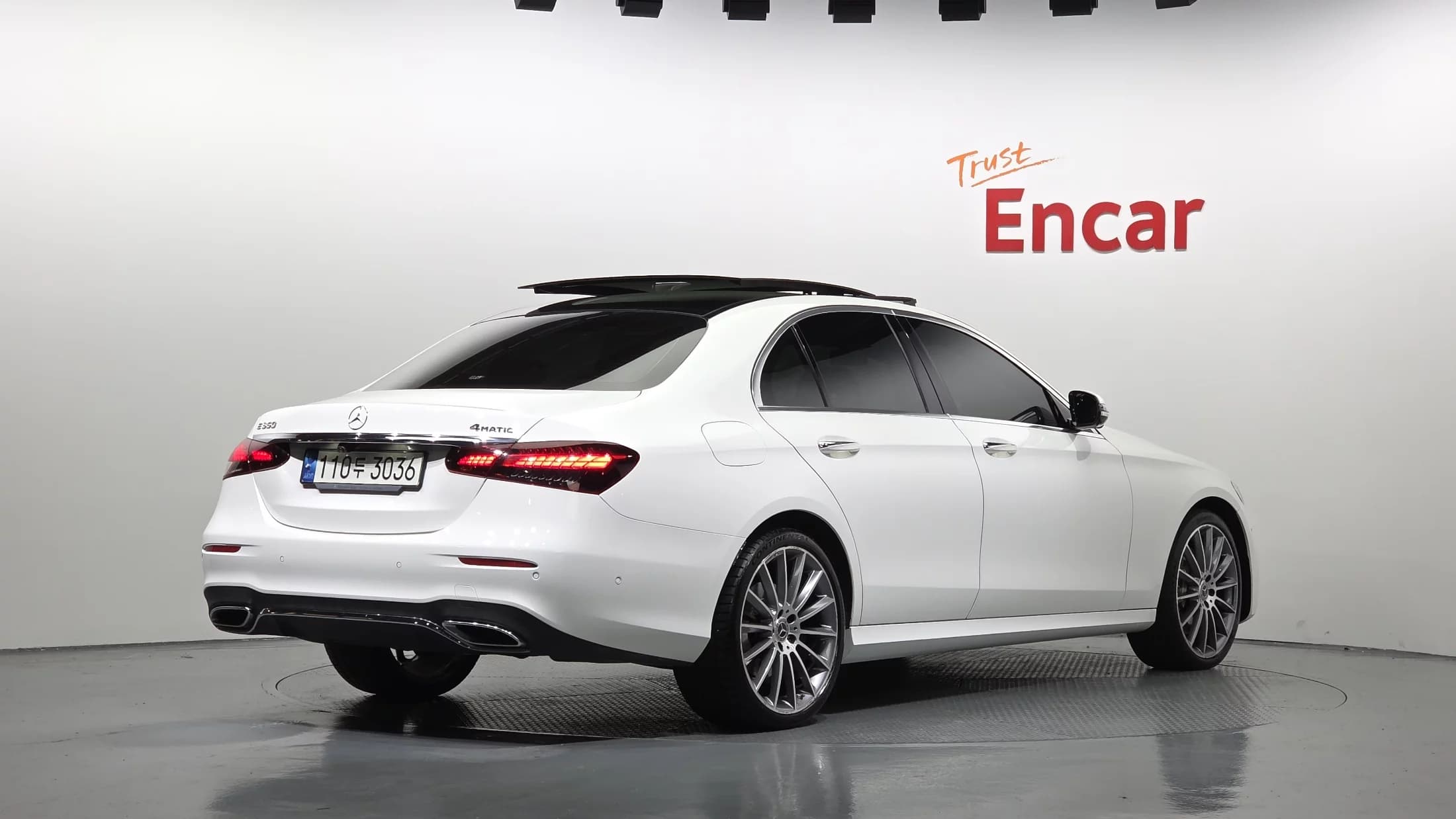 Mercedes-Benz E-Class E350 4MATIC AMG Line, 2021 г. 68815 км. — фото 2