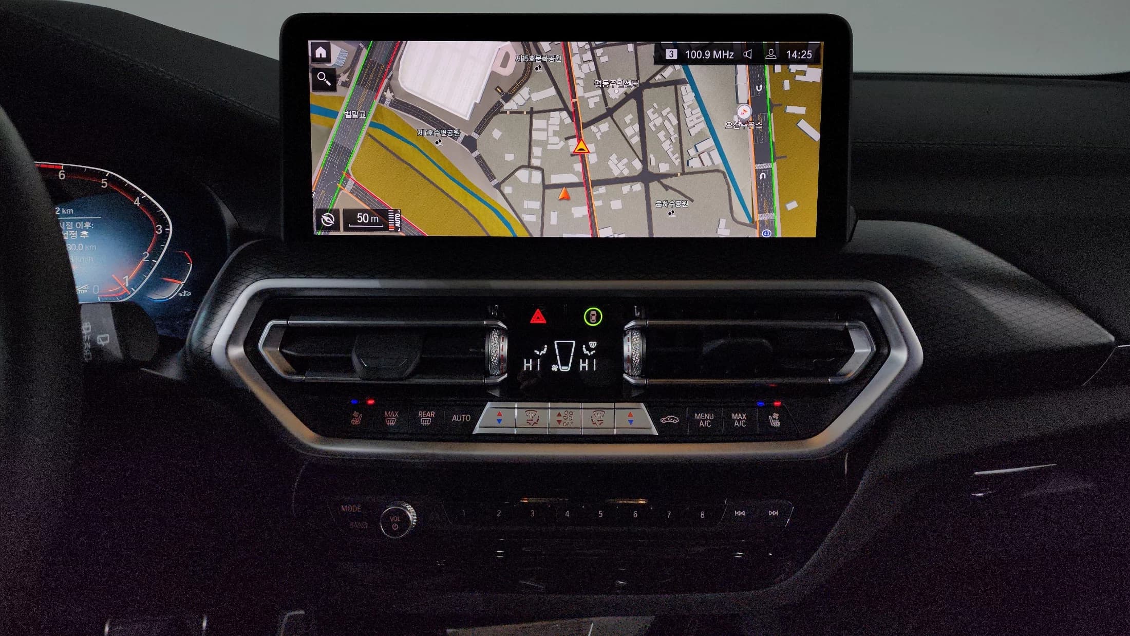 BMW X3 xDrive 20i M Sports Pro, 2023 г. 20567 км. — фото 14