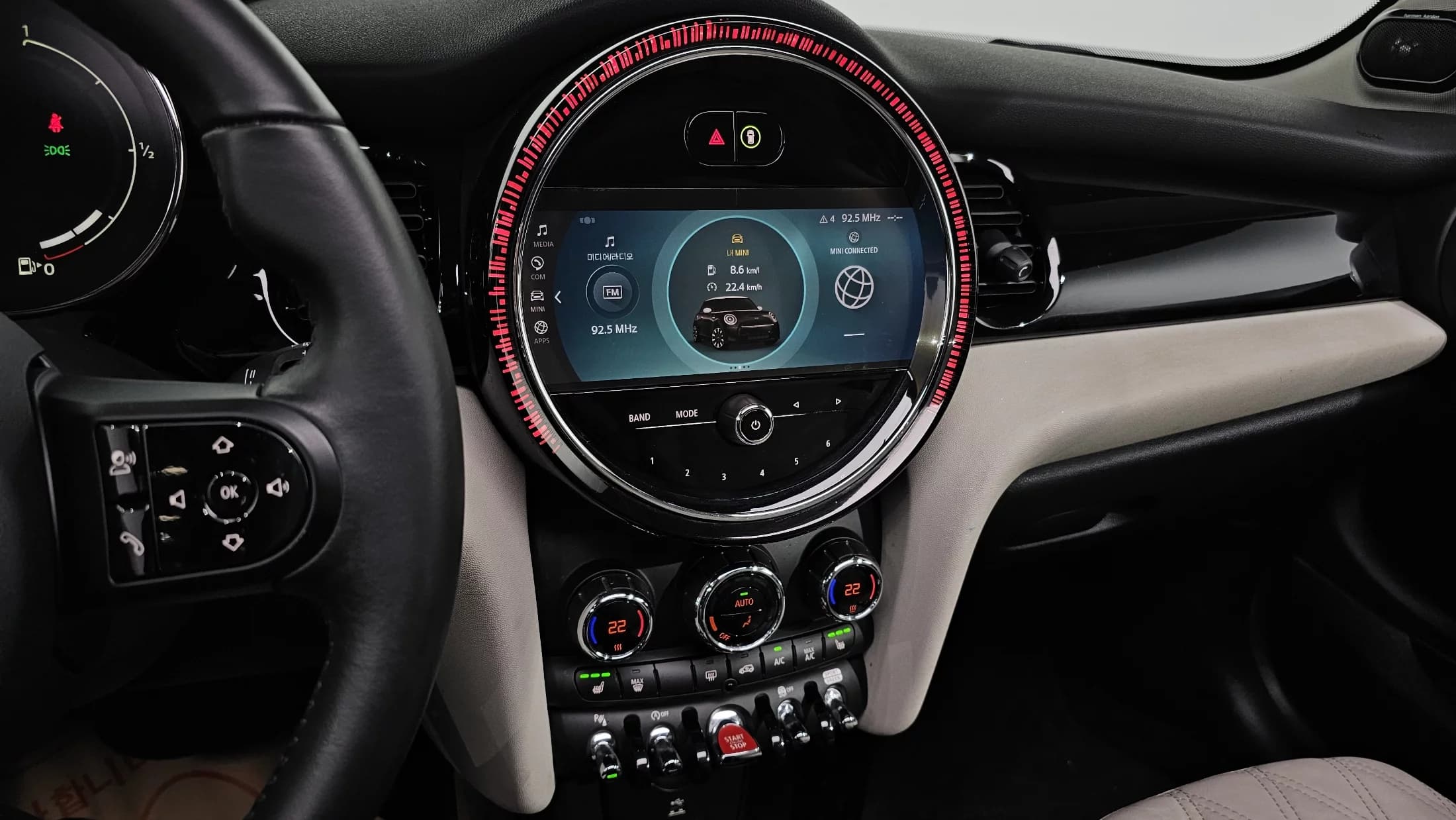 MINI Cooper Classic Third Generation, 2023 г. 10534 км. — фото 16