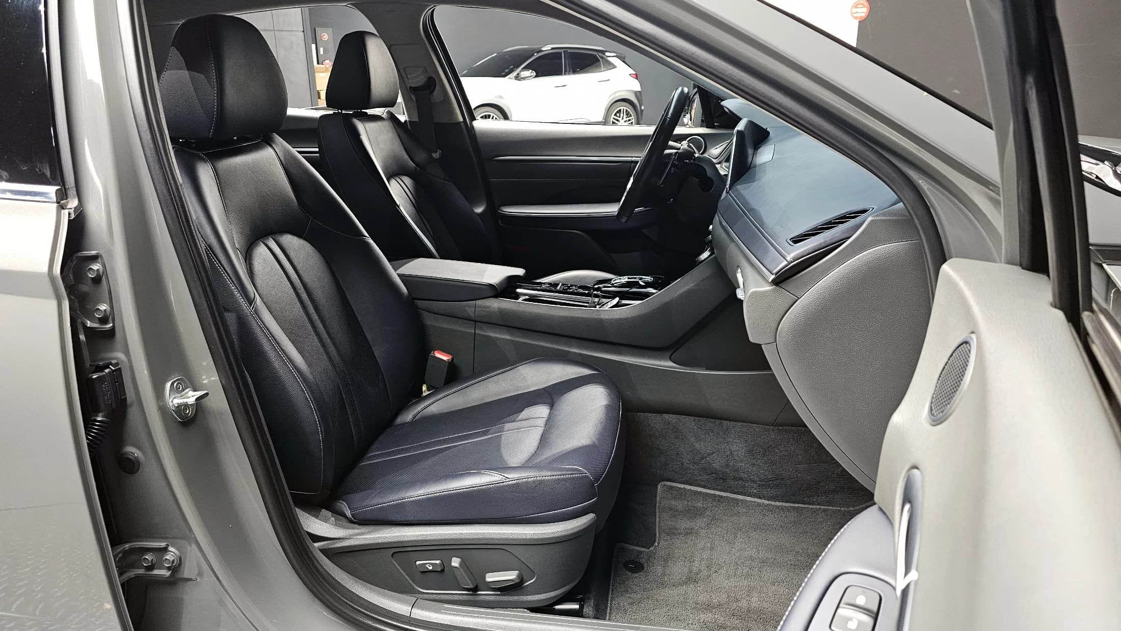 Hyundai Sonata 2.0 Premium Plus, 2021 г. 36838 км. — фото 10