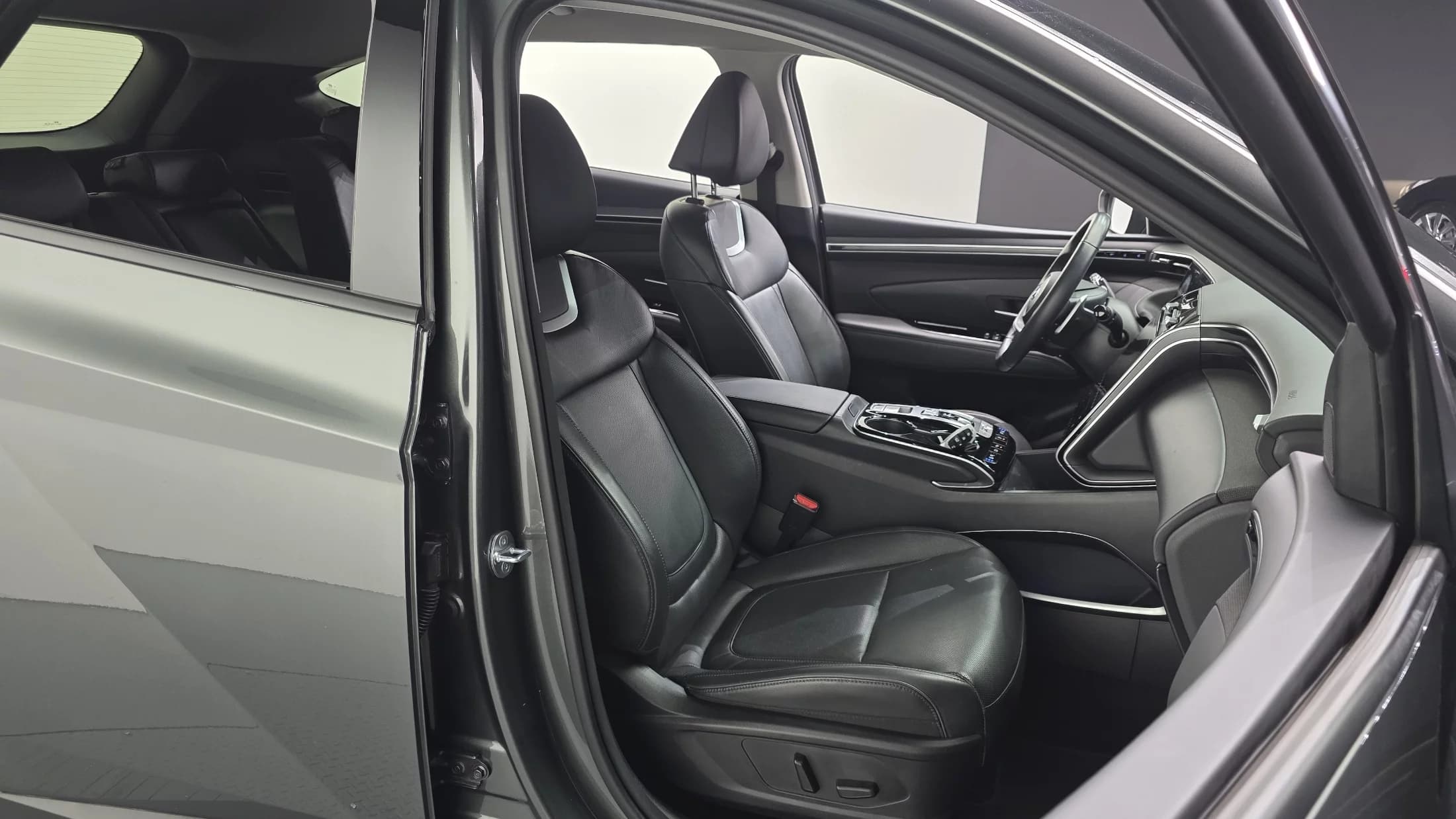 Hyundai Tucson Gasoline 1.6 Turbo 2WD Inspiration, 2023 г. 37407 км. — фото 12