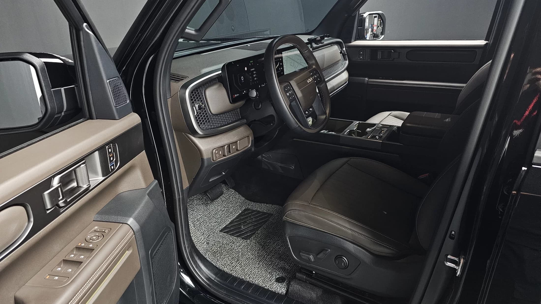 Kia Tasman 2.5T Gasoline 4WD Adventure, 2025 г. 5882 км. — фото 11