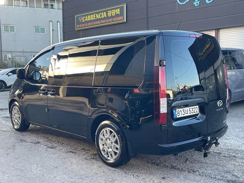 Hyundai Staria Cargo 3-Seater Modern, 2022 г. 155196 км. — фото 3