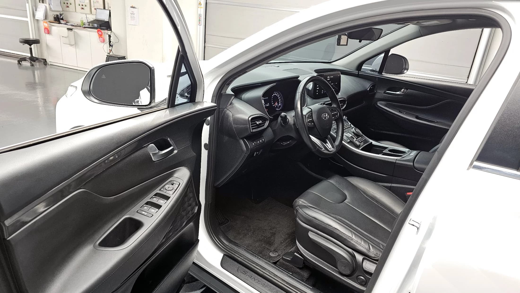 Hyundai Santa Fe Diesel 2.2 2WD Exclusive, 2022 г. 57737 км. — фото 10