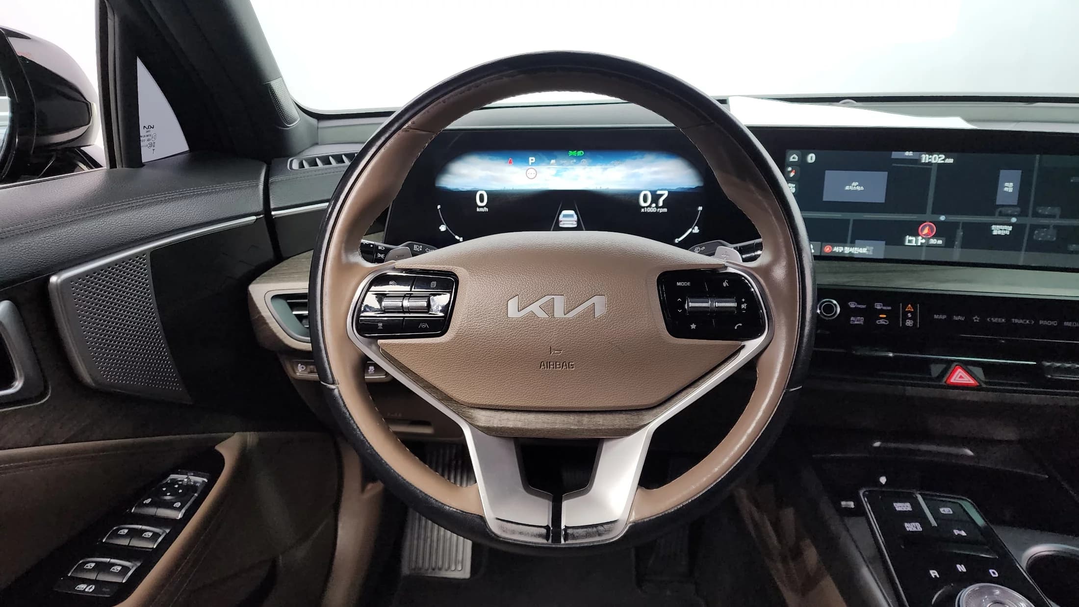 Kia K8 2.5 Gasoline 2WD Noblesse, 2021 г. 87806 км. — фото 15