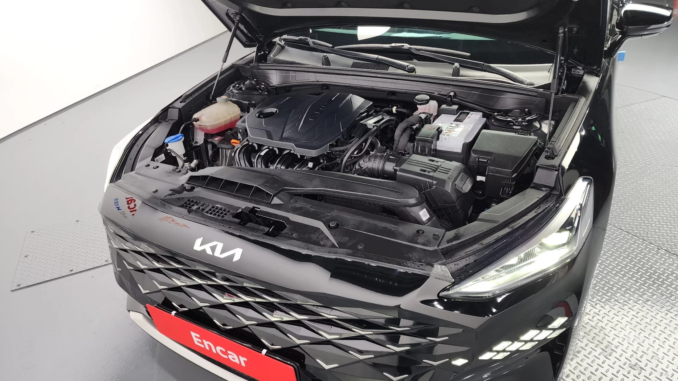 Kia K8 2.5 Gasoline 2WD Noblesse, 2021 г. 87806 км. — фото 6