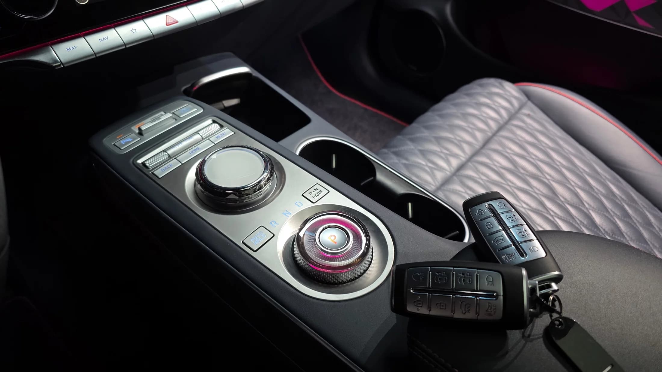 Genesis GV70 2.5T Gasoline AWD, 2022 г. 71211 км. — фото 17