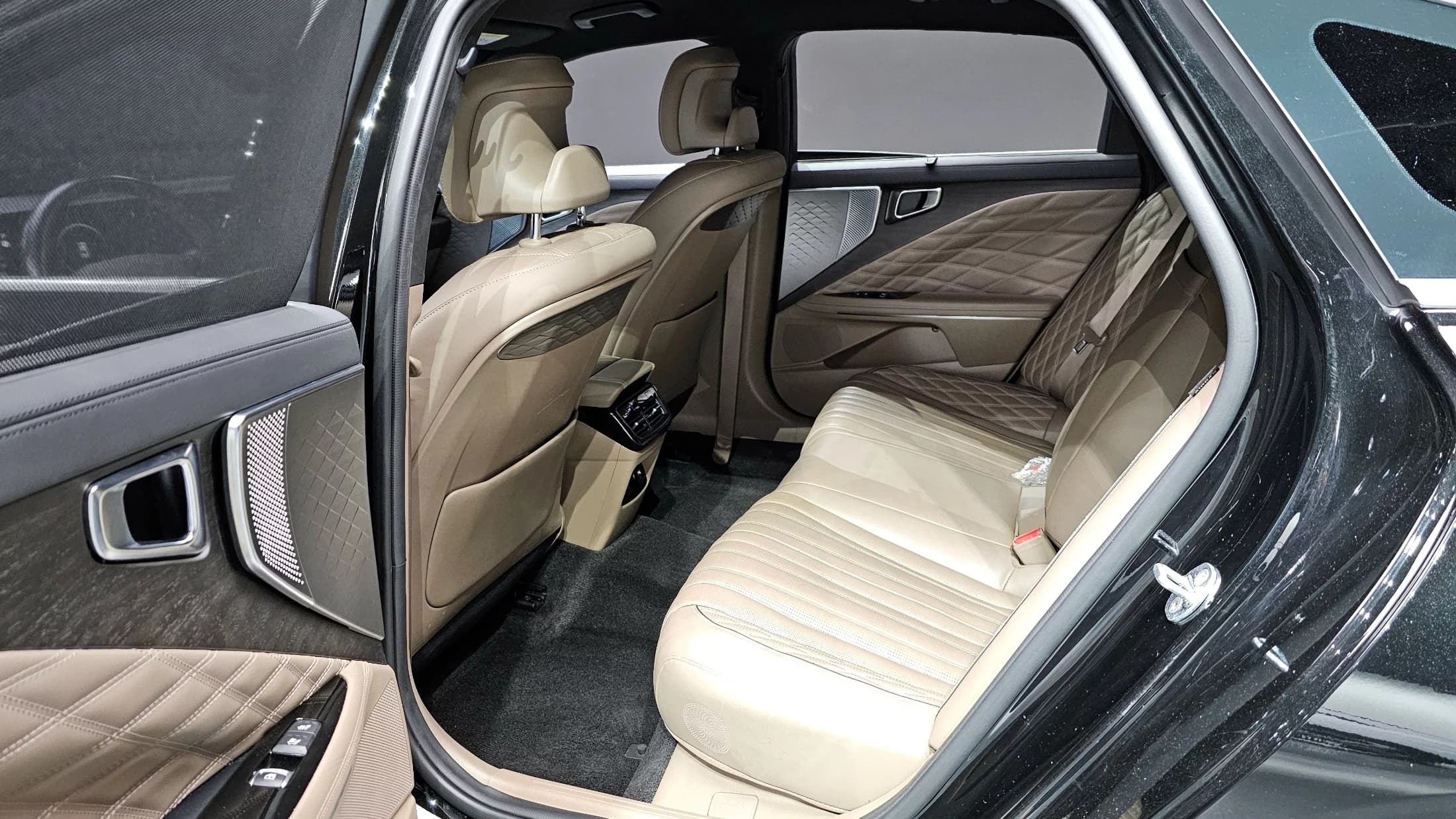 Kia K8 2.5 Gasoline 2WD Signature, 2021 г. 47896 км. — фото 10