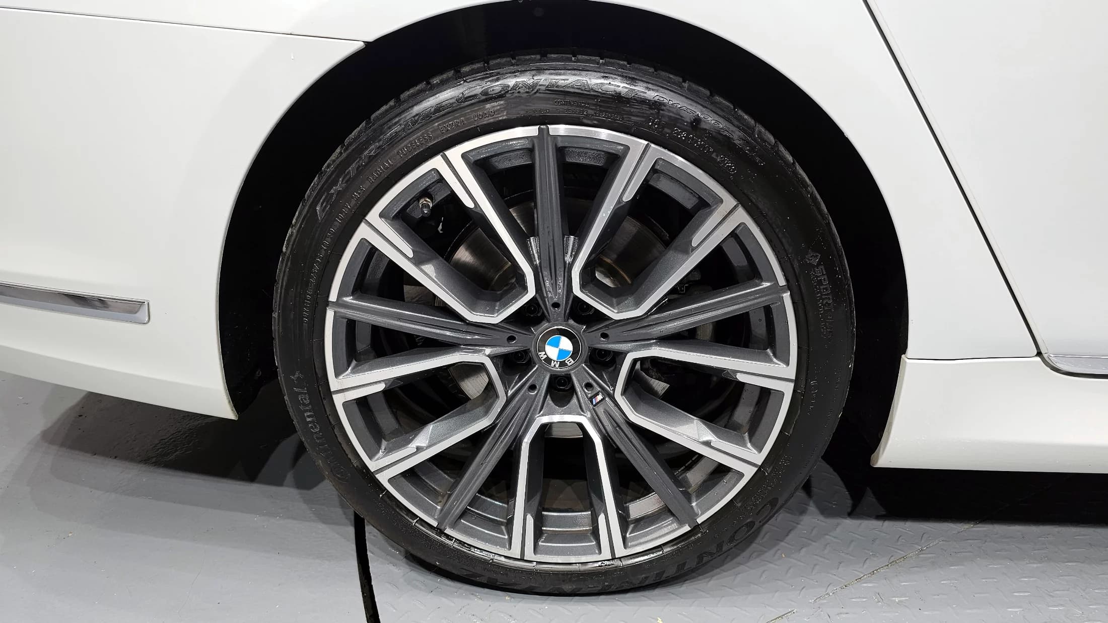 BMW 7-Series 730Ld xDrive M Sport, 2022 г. 84322 км. — фото 5