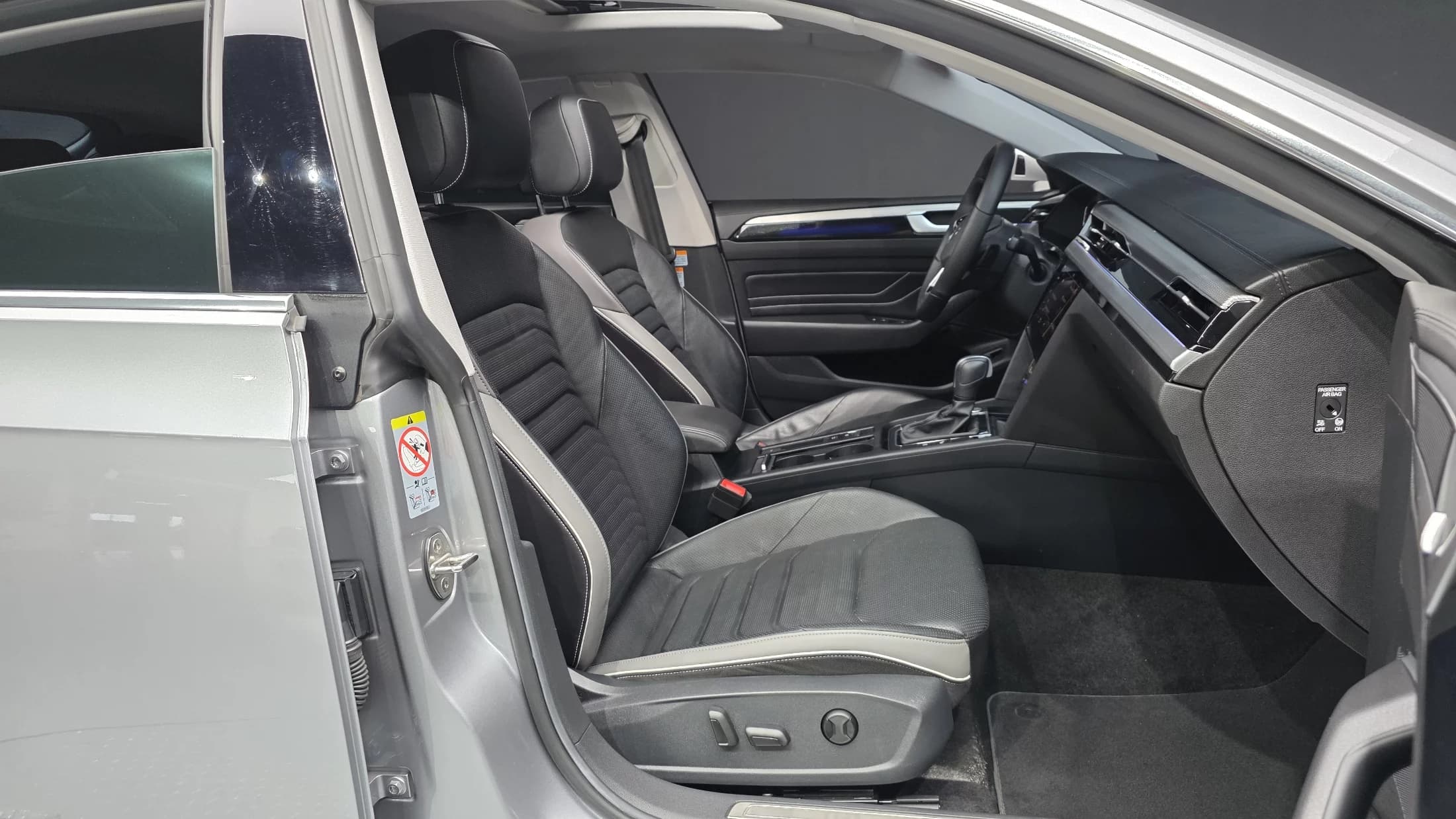 Volkswagen ARTEON 2.0 TDI Prestige, 2022 г. 24623 км. — фото 11
