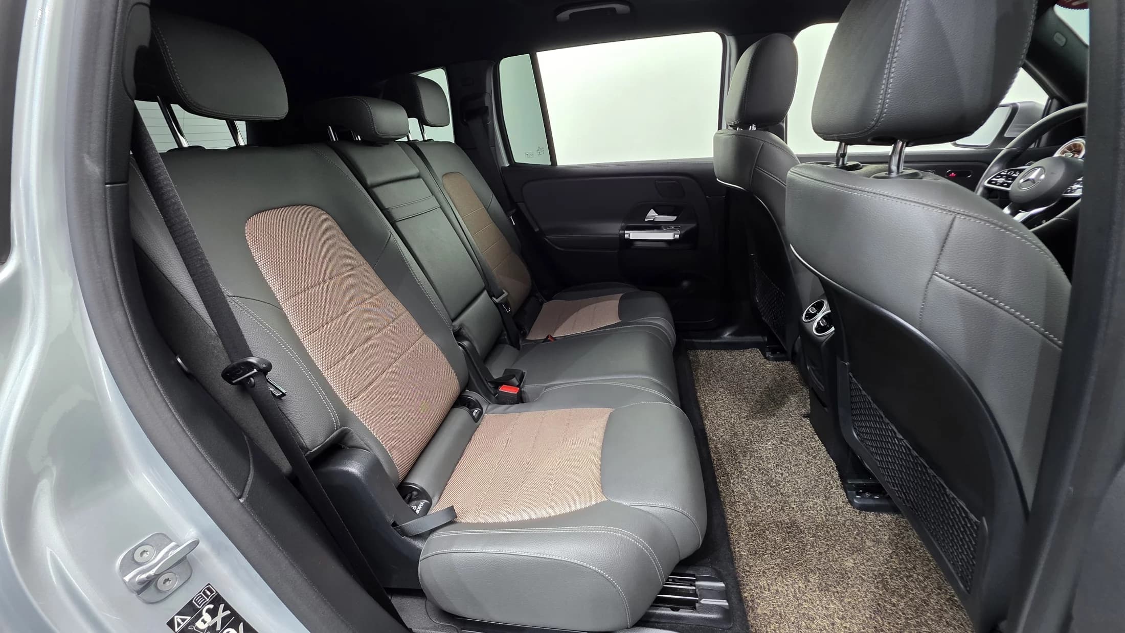 Mercedes-Benz EQB EQB300 4MATIC, электромобиль, 2023 г. 39708 км. — фото 19