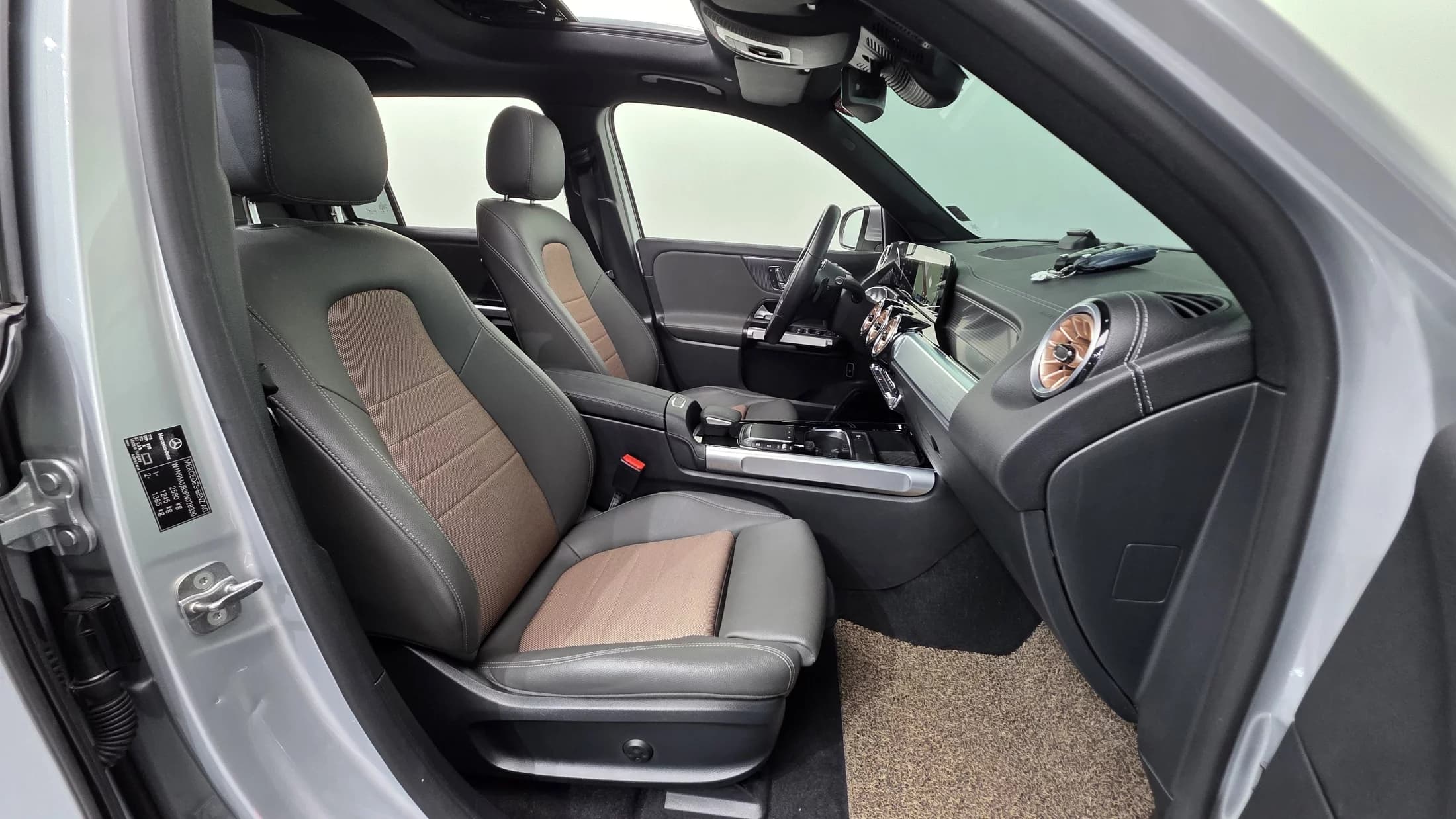 Mercedes-Benz EQB EQB300 4MATIC, электромобиль, 2023 г. 39708 км. — фото 10