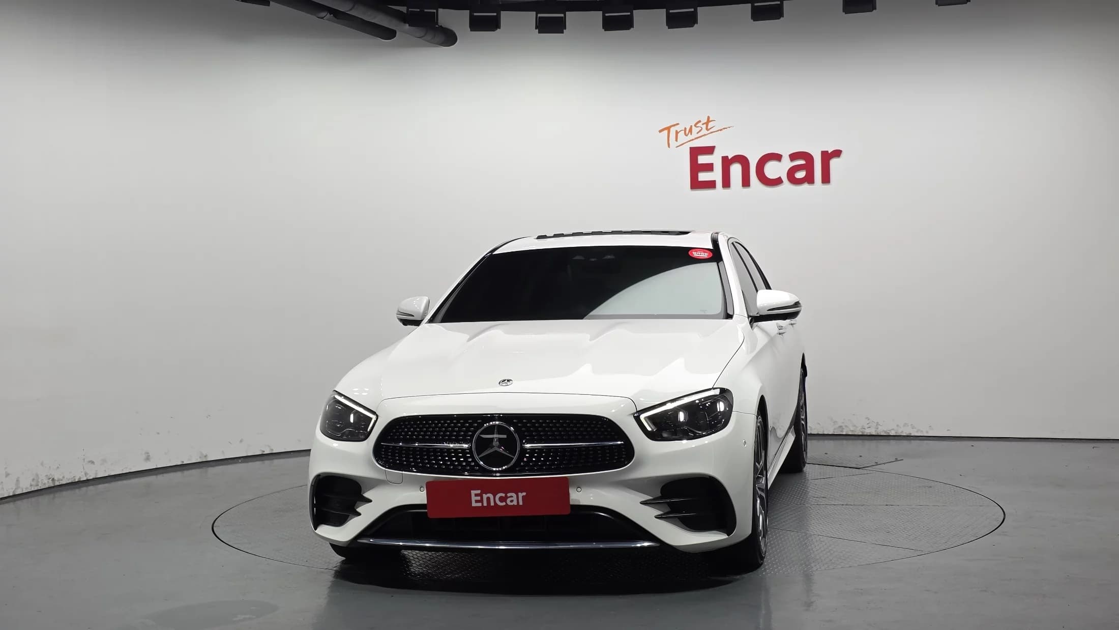 Mercedes-Benz E-Class E220d 4MATIC AMG Line, 2021 г. 56812 км. — фото 3