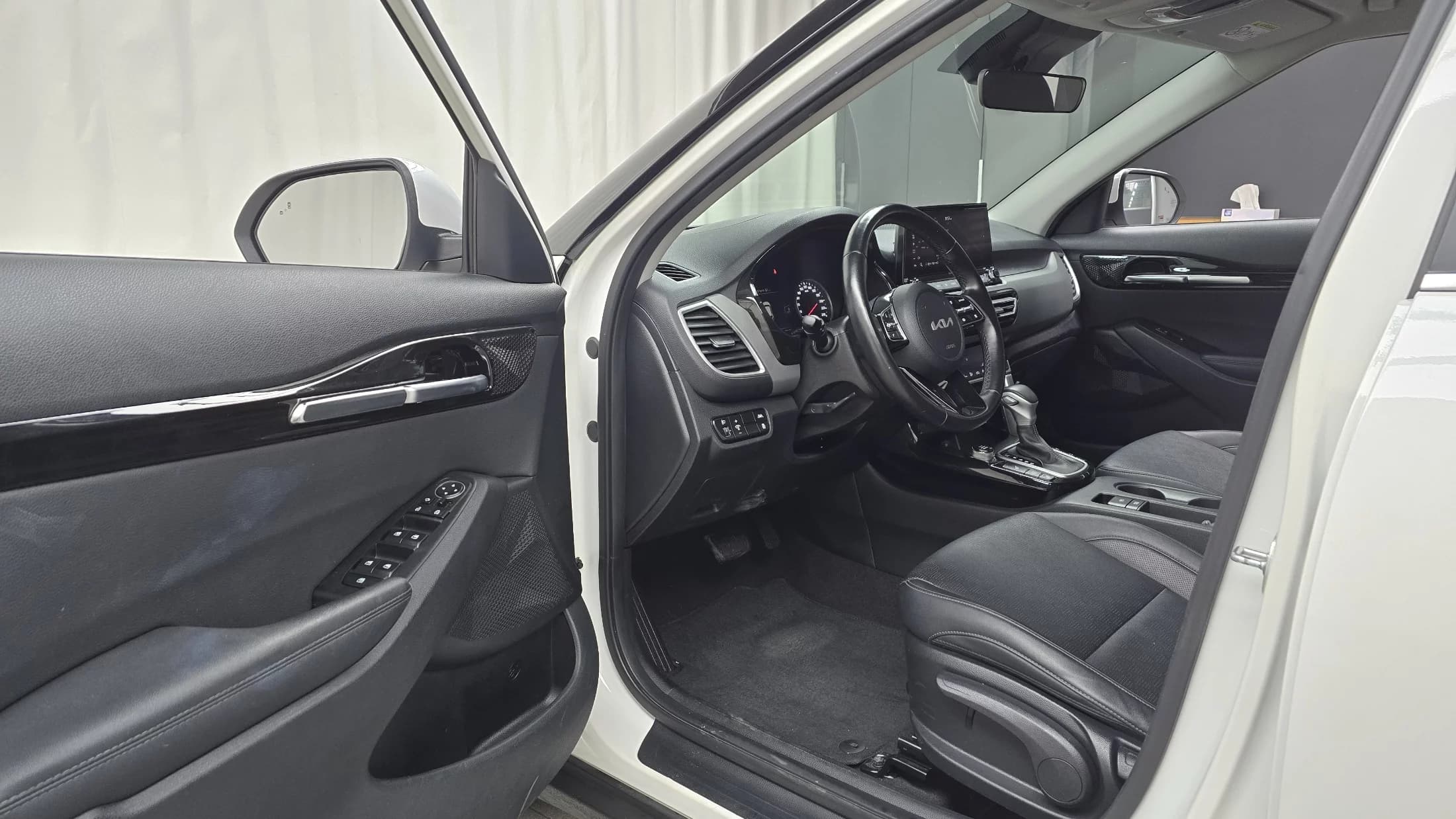 Kia Seltos Gasoline 1.6 Turbo 2WD Trendy, 2022 г. 98128 км. — фото 11