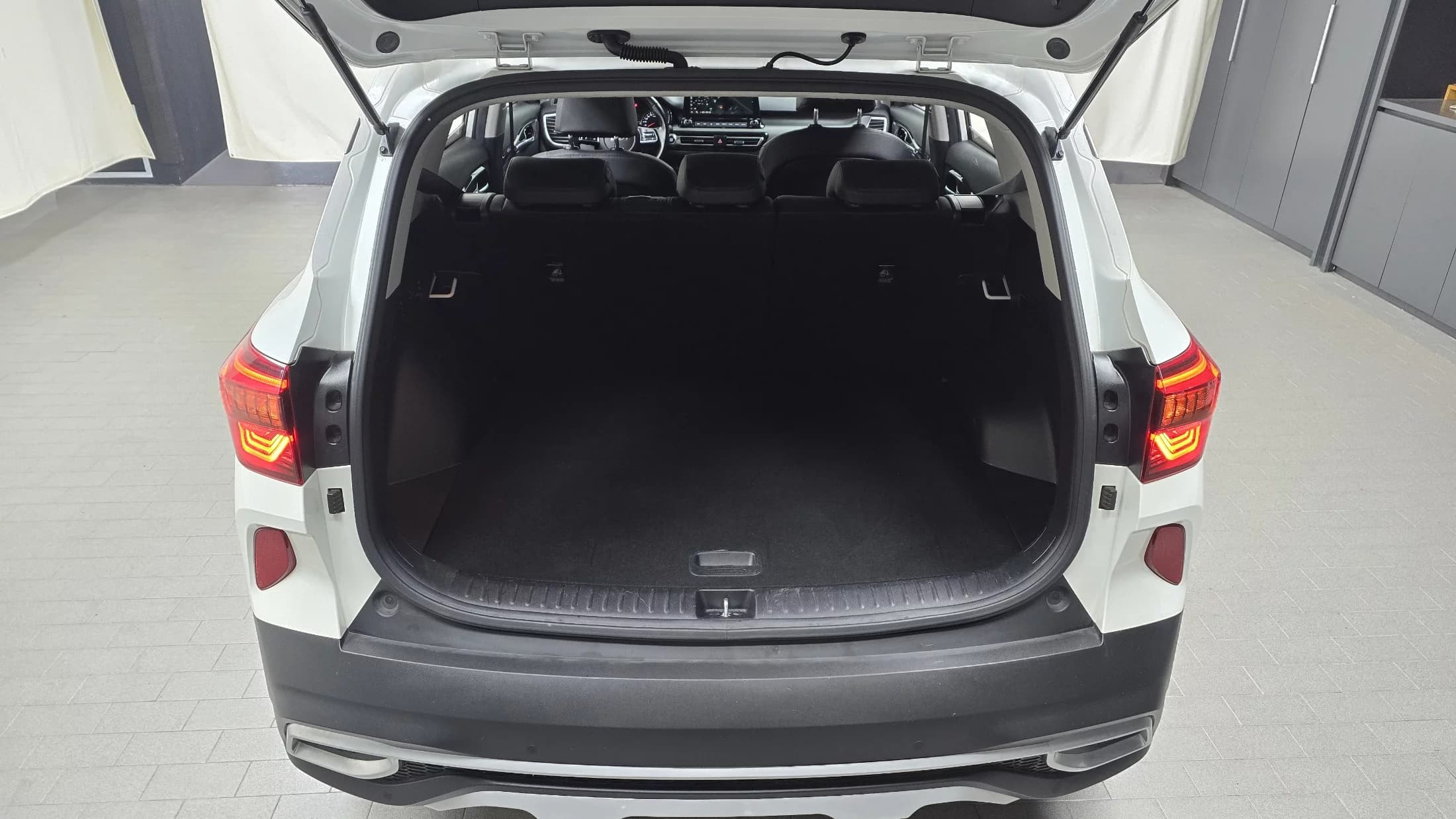 Kia Seltos Gasoline 1.6 Turbo 2WD Trendy, 2022 г. 98128 км. — фото 20