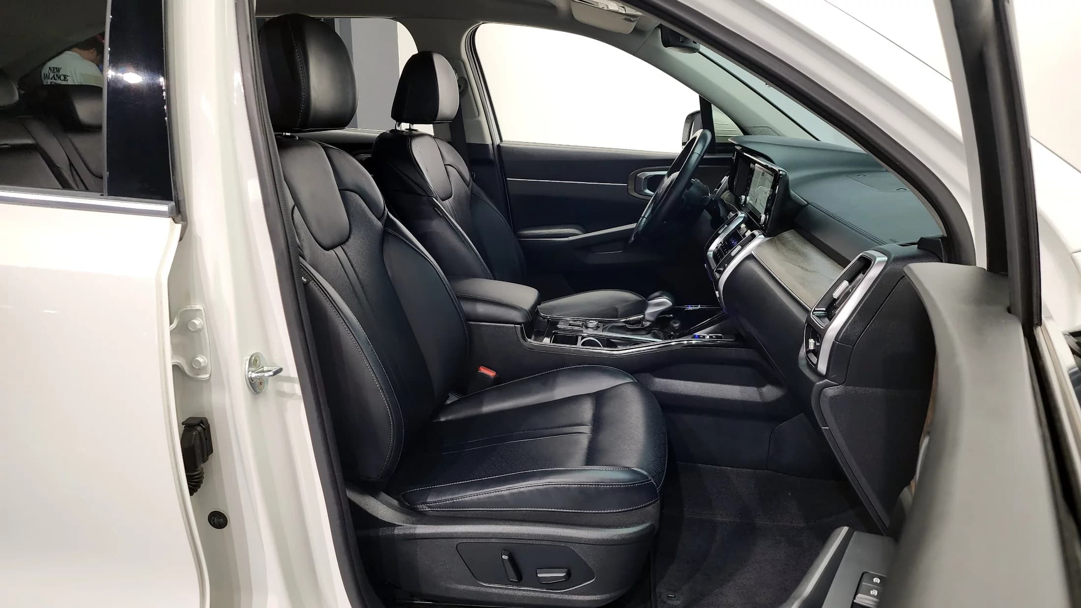 Kia Sorento Gasoline 2.5T 2WD Prestige, 2021 г. 39018 км. — фото 11