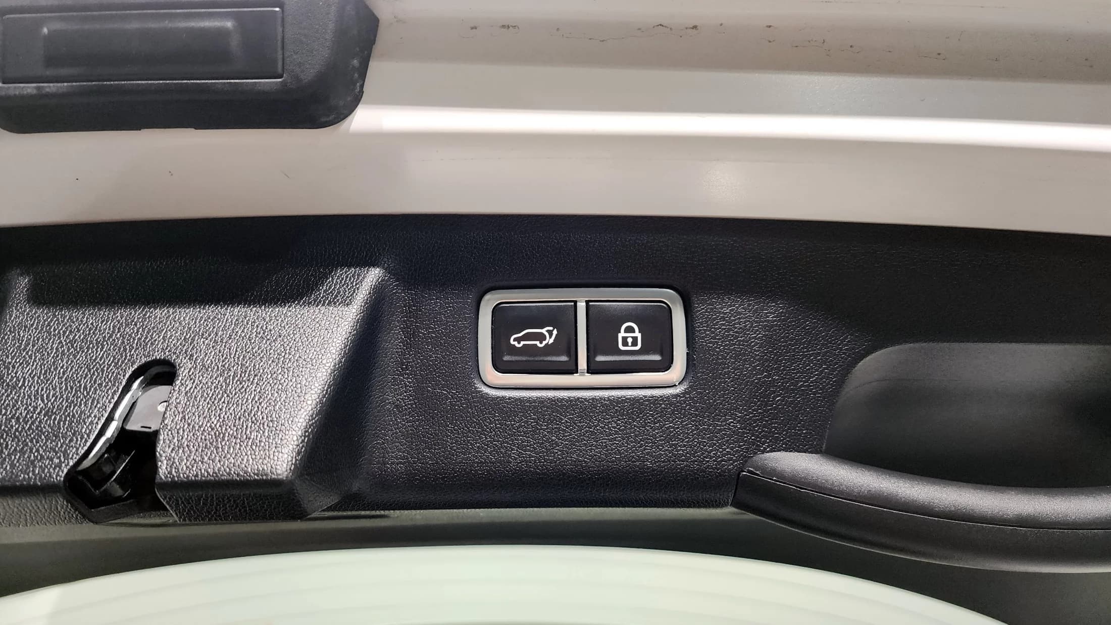 Kia Sorento Gasoline 2.5T 2WD Prestige, 2021 г. 39018 км. — фото 19