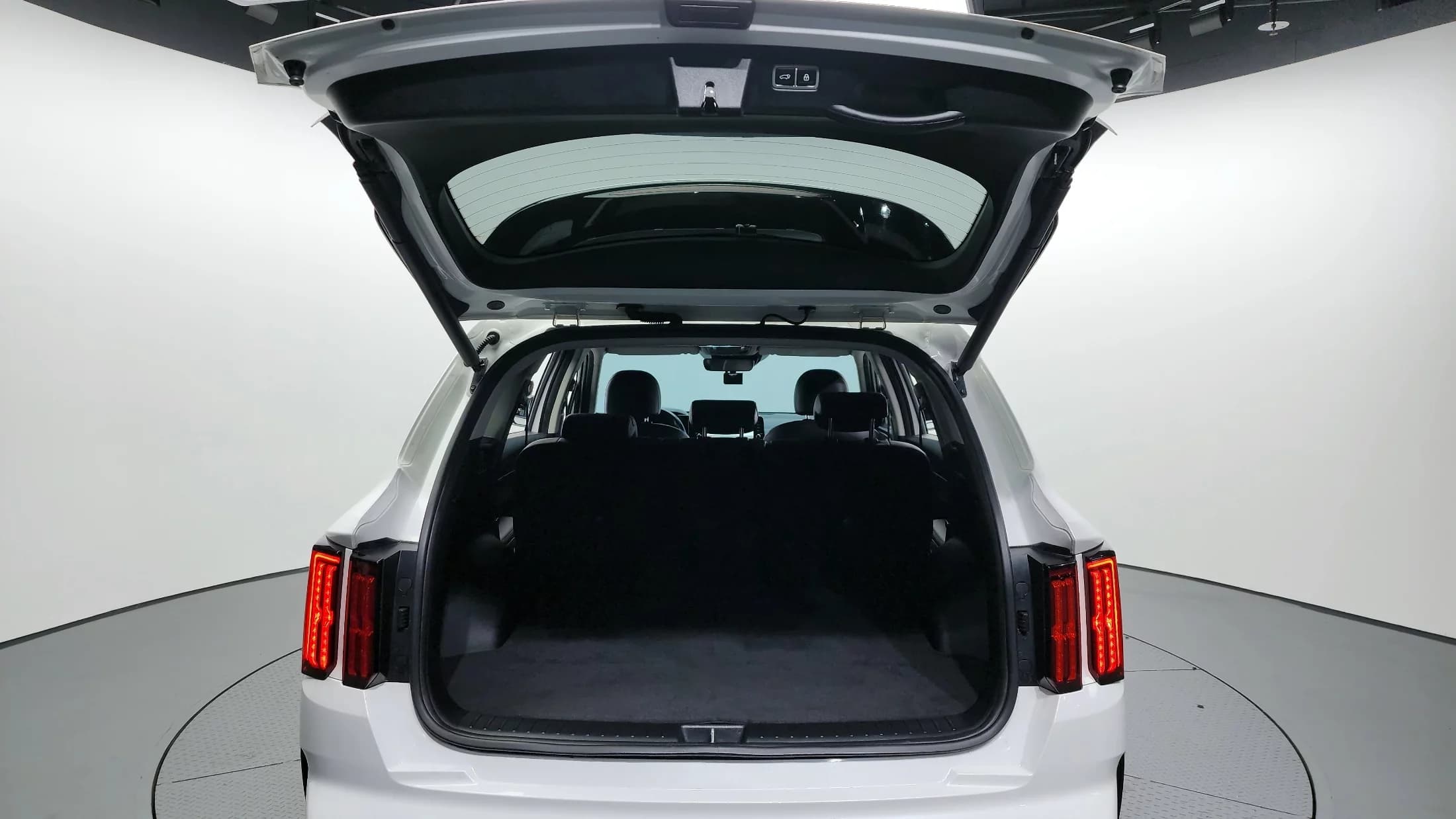 Kia Sorento Gasoline 2.5T 2WD Prestige, 2021 г. 39018 км. — фото 20