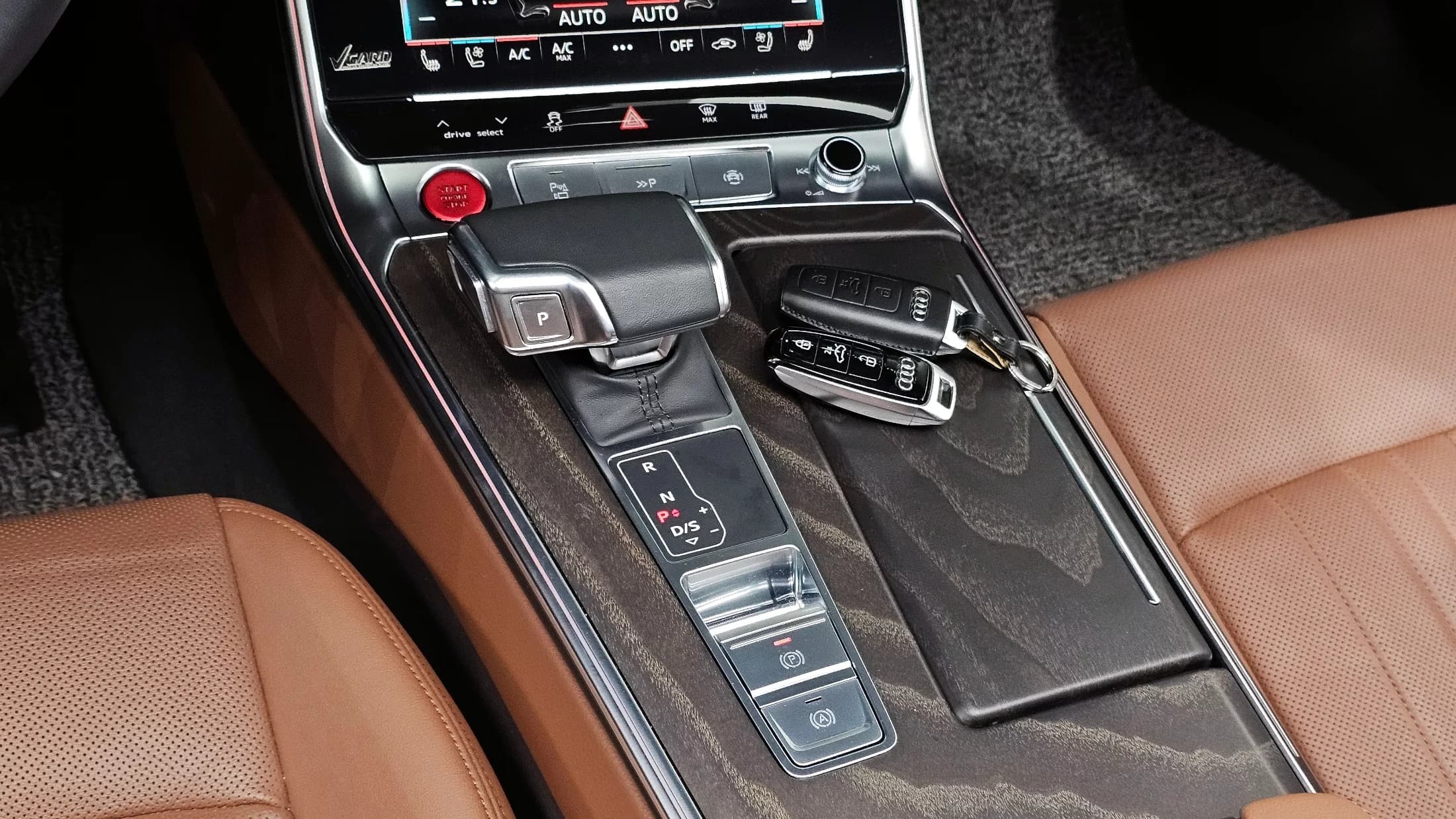 Audi A6 40 TDI Quattro Premium C7, 2022 г. 49158 км. — фото 9