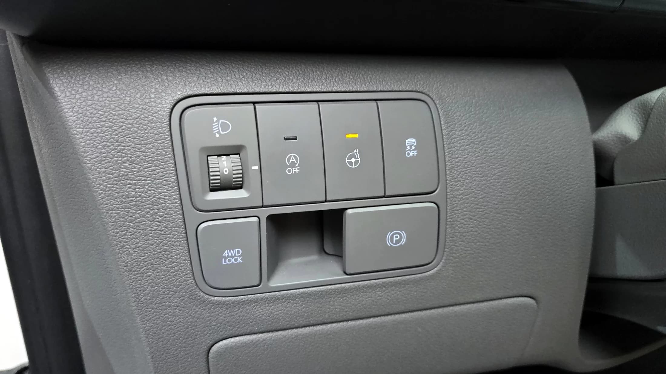 Hyundai Staria 4WD Lounge 7-Seater Inspiration, 2024 г. 10707 км. — фото 13