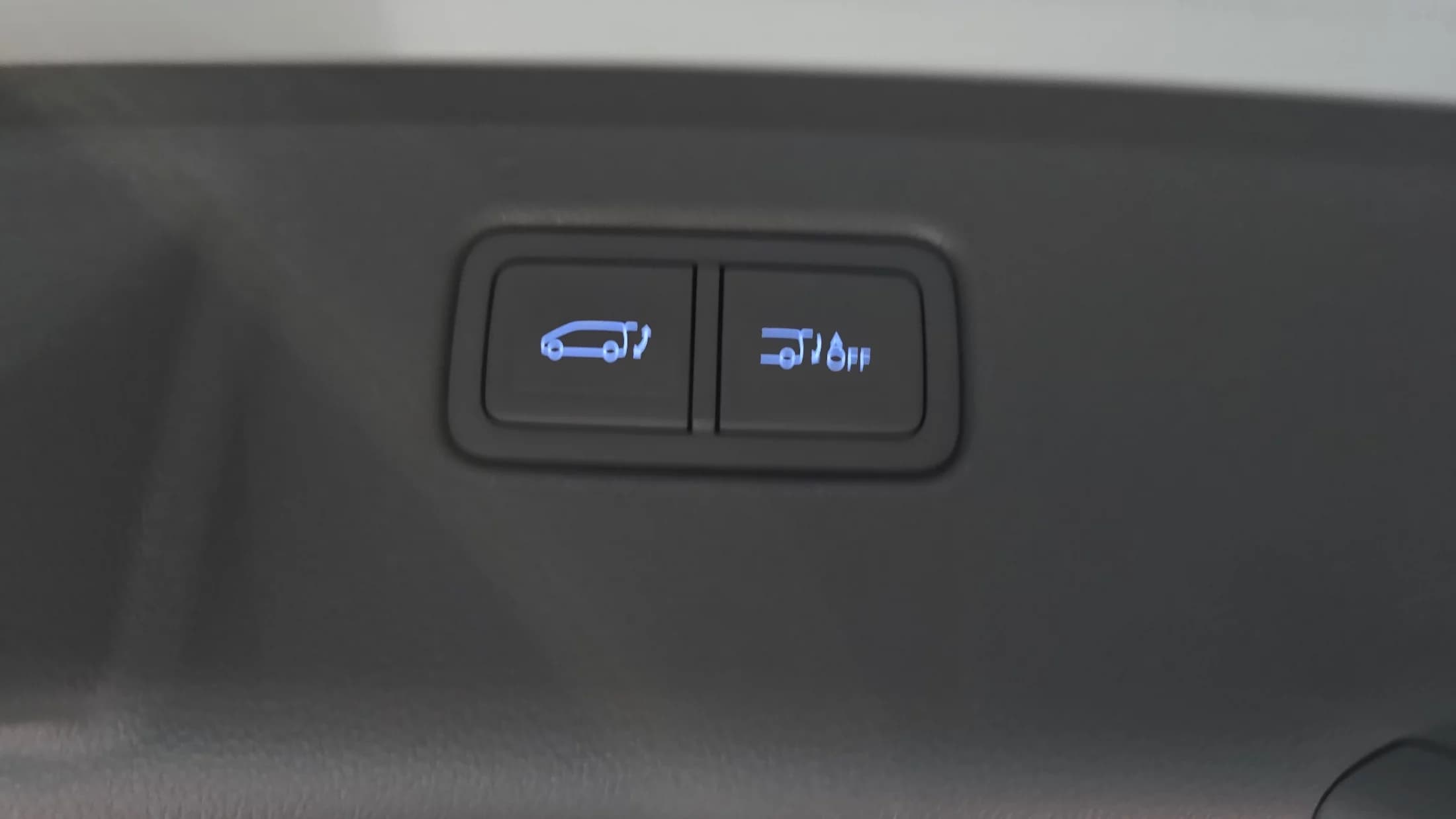 Hyundai Staria 4WD Lounge 7-Seater Inspiration, 2024 г. 10707 км. — фото 20