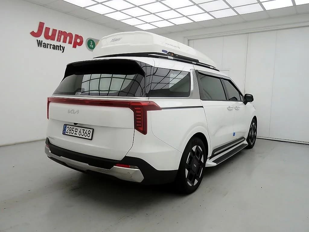 Kia Carnival 7-Seater Signature, 2024 г. 39144 км. — фото 2
