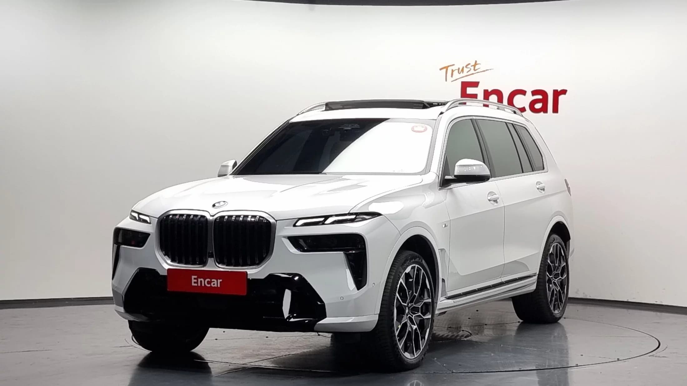 BMW X7 xDrive 40i M Sport 6STR, 2024 г. 46298 км.