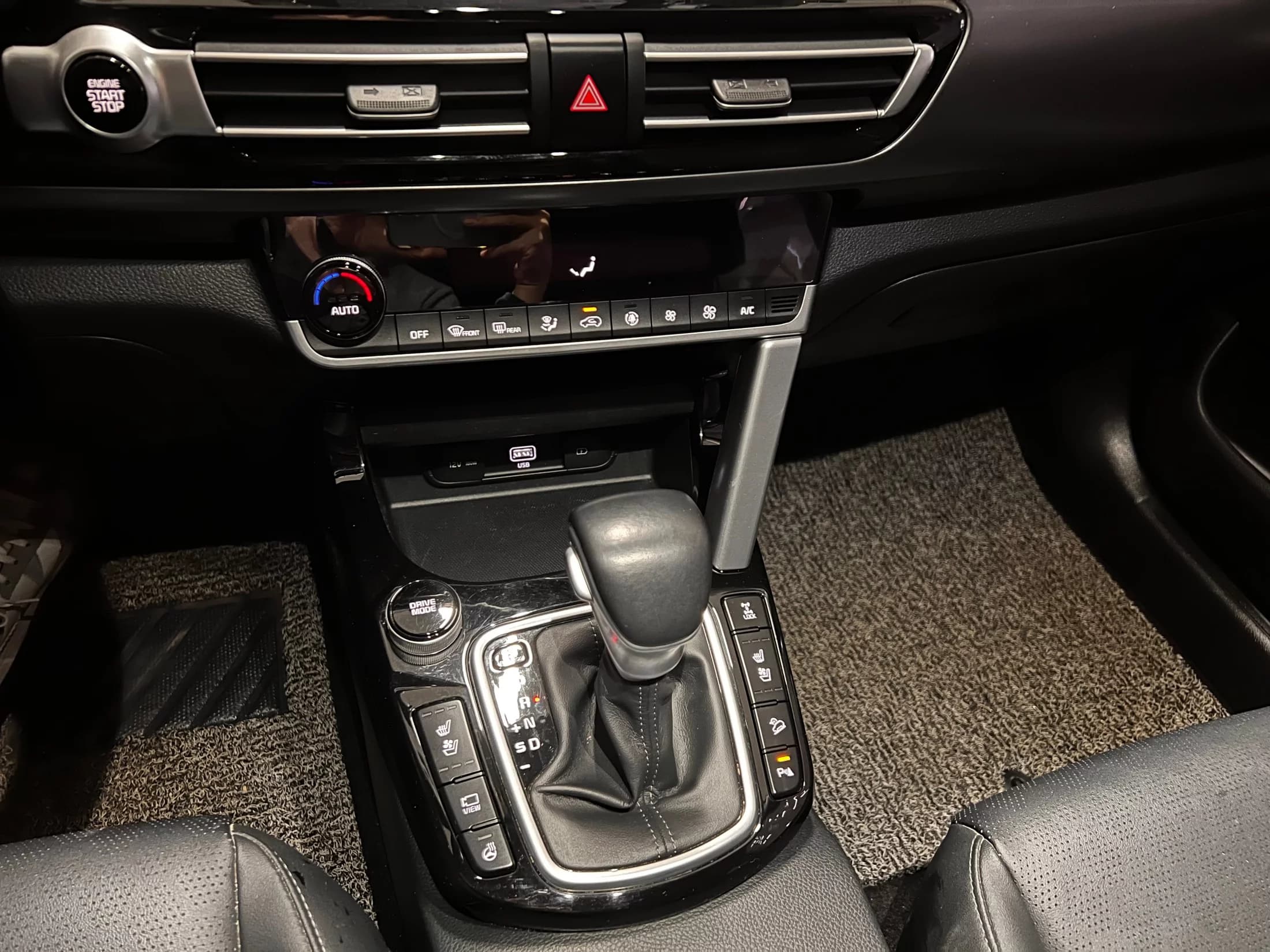 Kia Seltos Gasoline 1.6 Turbo 4WD Signature, 2021 г. 73095 км. — фото 9
