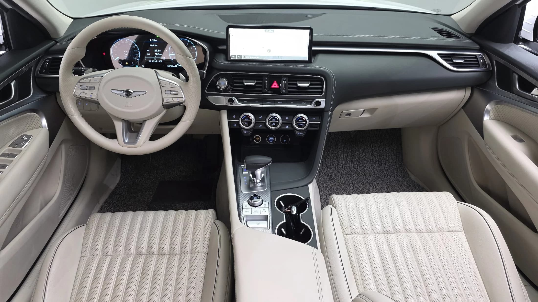 Genesis G70 Gasoline 2.0T 2WD, 2021 г. 84865 км. — фото 6
