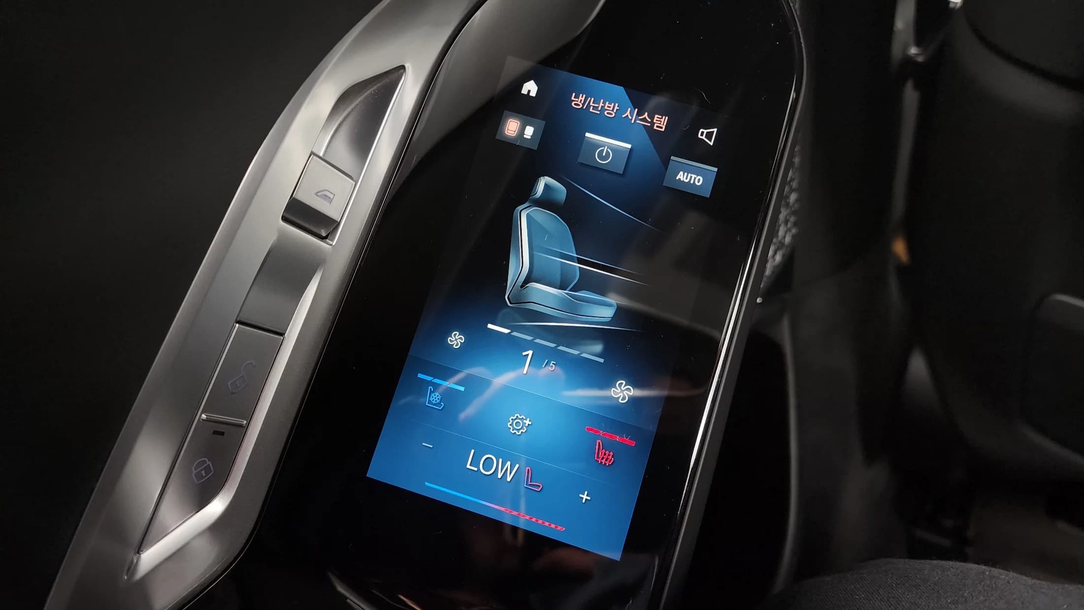 BMW i7 xDrive 60 Design Pure Excellence, электромобиль, 2023 г. 43229 км. — фото 19