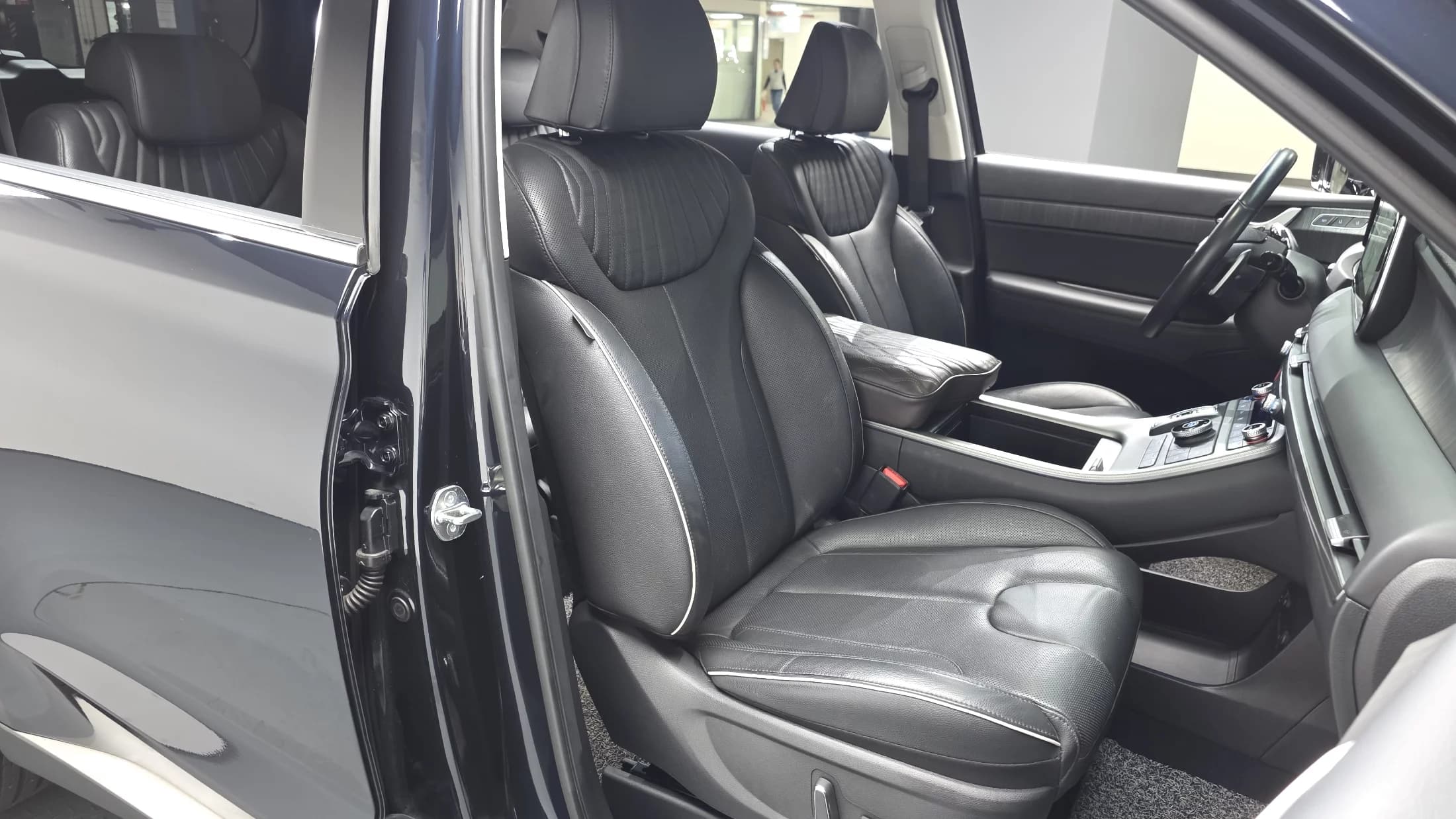 Hyundai Palisade Diesel 2.2 2WD Le Blanc, 2023 г. 51714 км. — фото 9