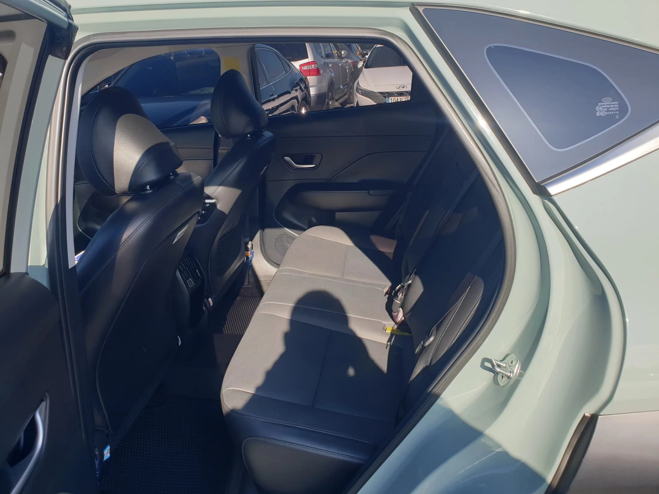 Hyundai Kona Gasoline 1.6 Turbo 2WD Inspiration, 2023 г. 84459 км. — фото 18