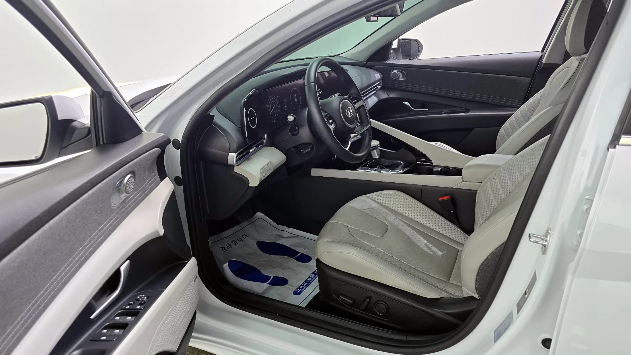 Hyundai AVANTE (Хендай Элантра) 1.6 Inspiration, 2021 г. 28729 км. — фото 10