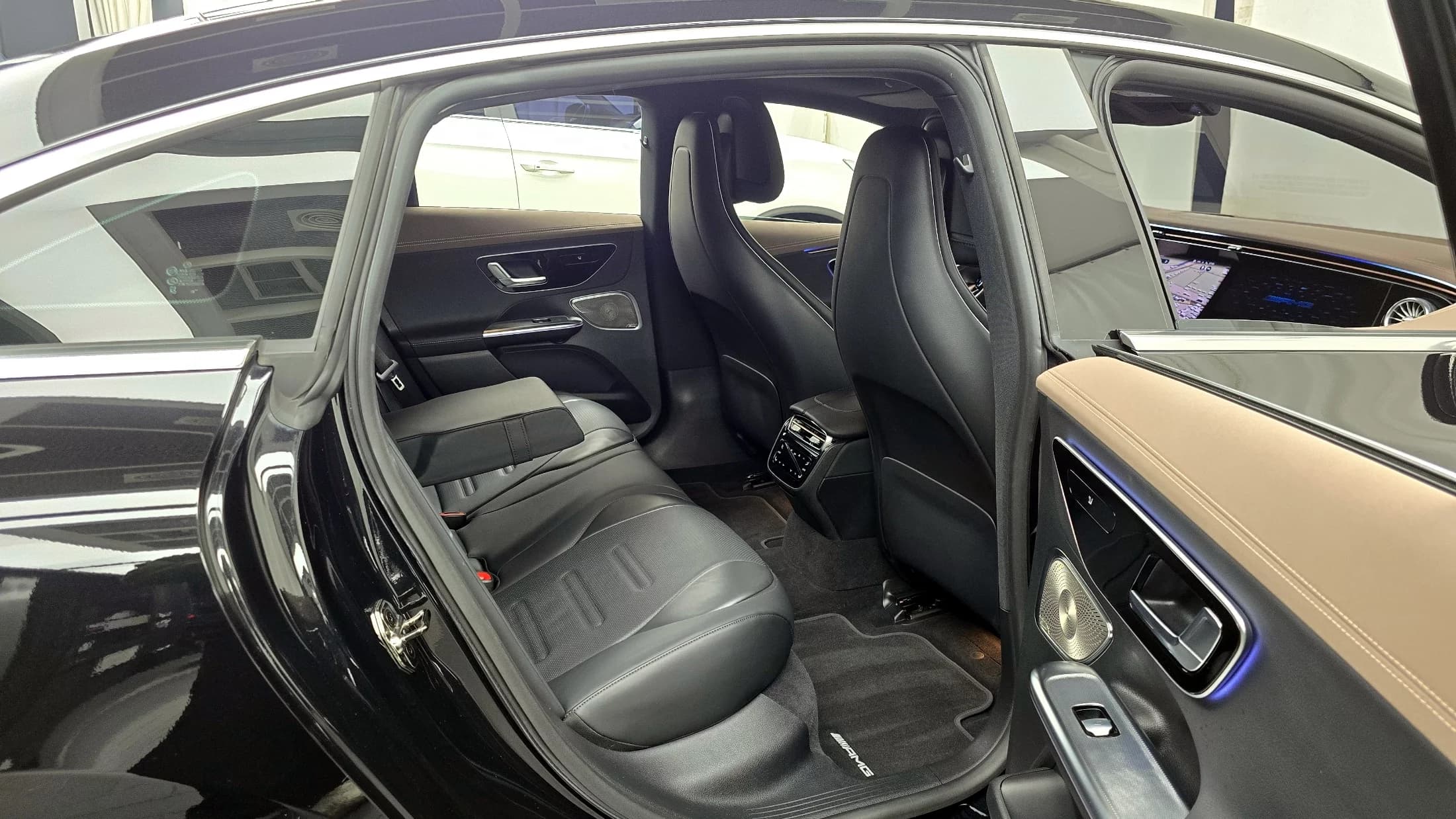 Mercedes-Benz EQE EQE53 AMG 4MATIC+, электромобиль, 2023 г. 28184 км. — фото 12