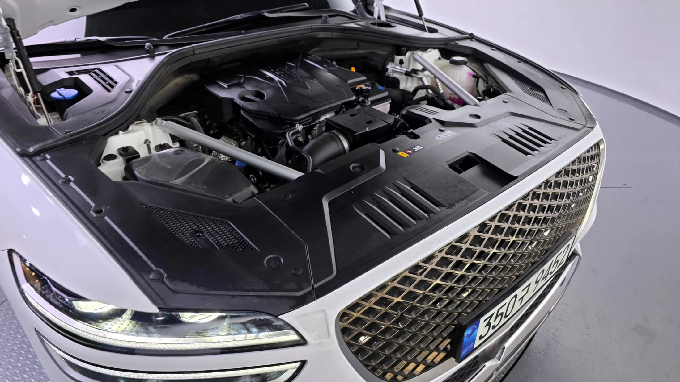 Genesis GV70 2.5T Gasoline AWD, 2021 г. 18701 км. — фото 6