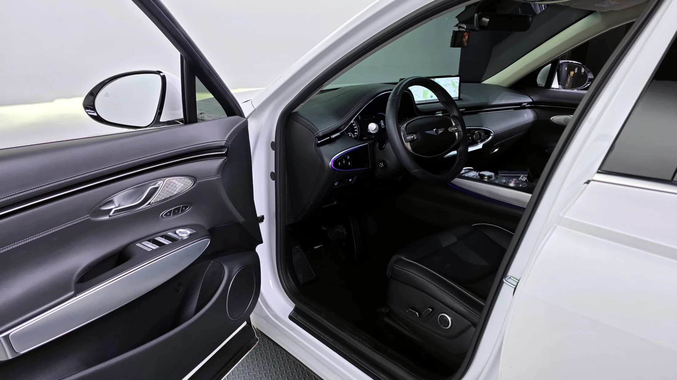 Genesis GV70 2.5T Gasoline AWD, 2021 г. 18701 км. — фото 10