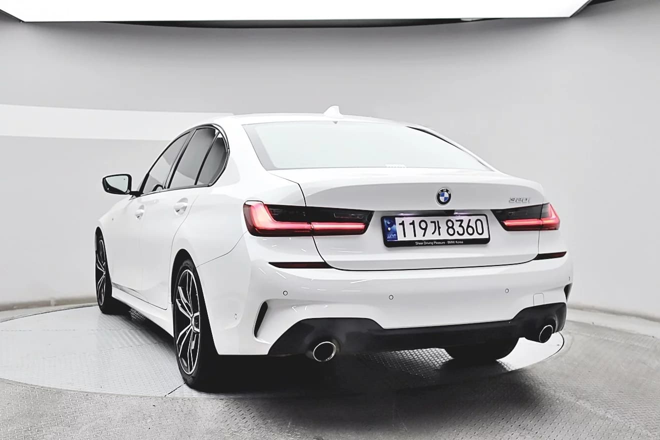BMW 3-Series 320i M Sport, 2022 г. 57707 км. — фото 2