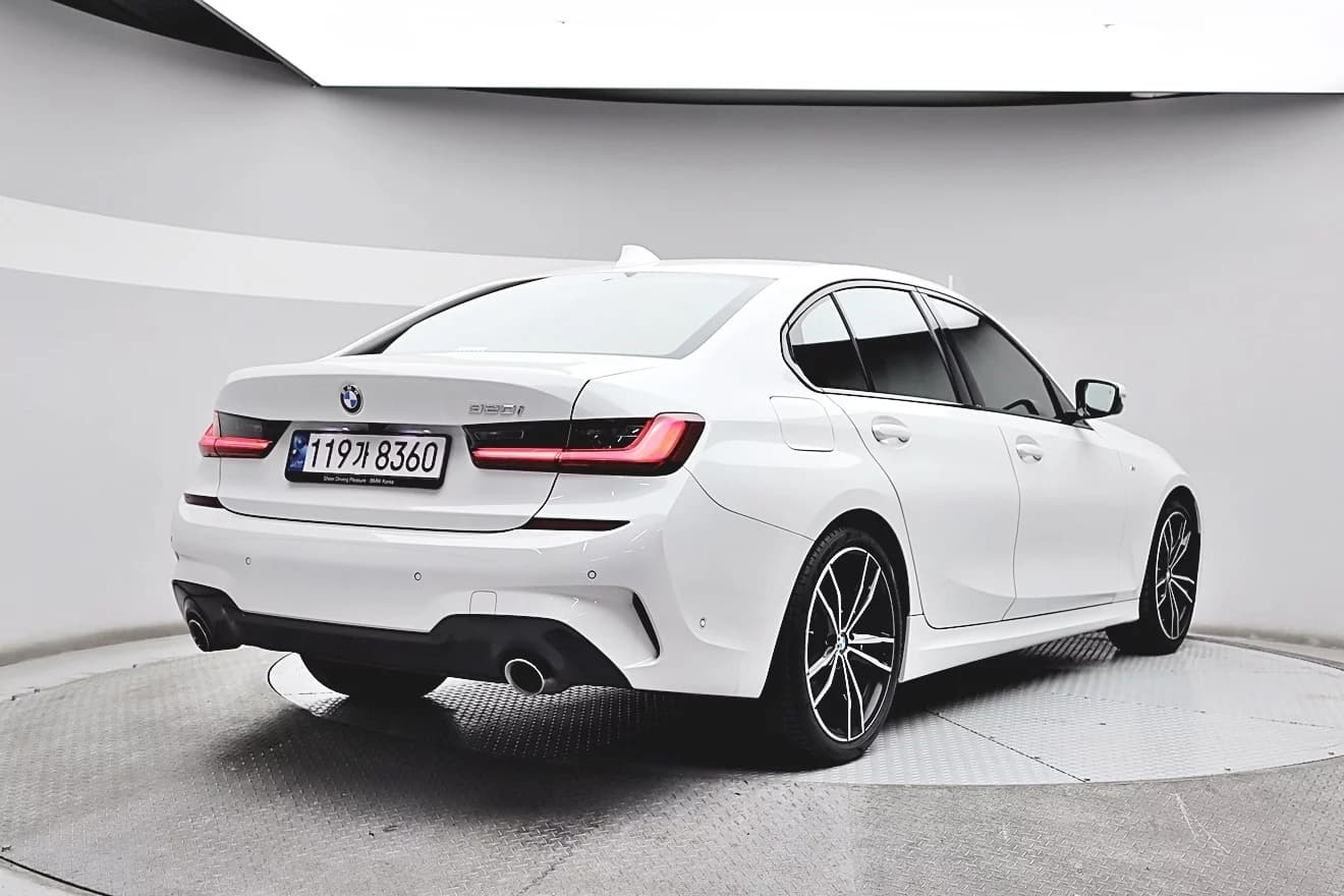 BMW 3-Series 320i M Sport, 2022 г. 57707 км. — фото 4