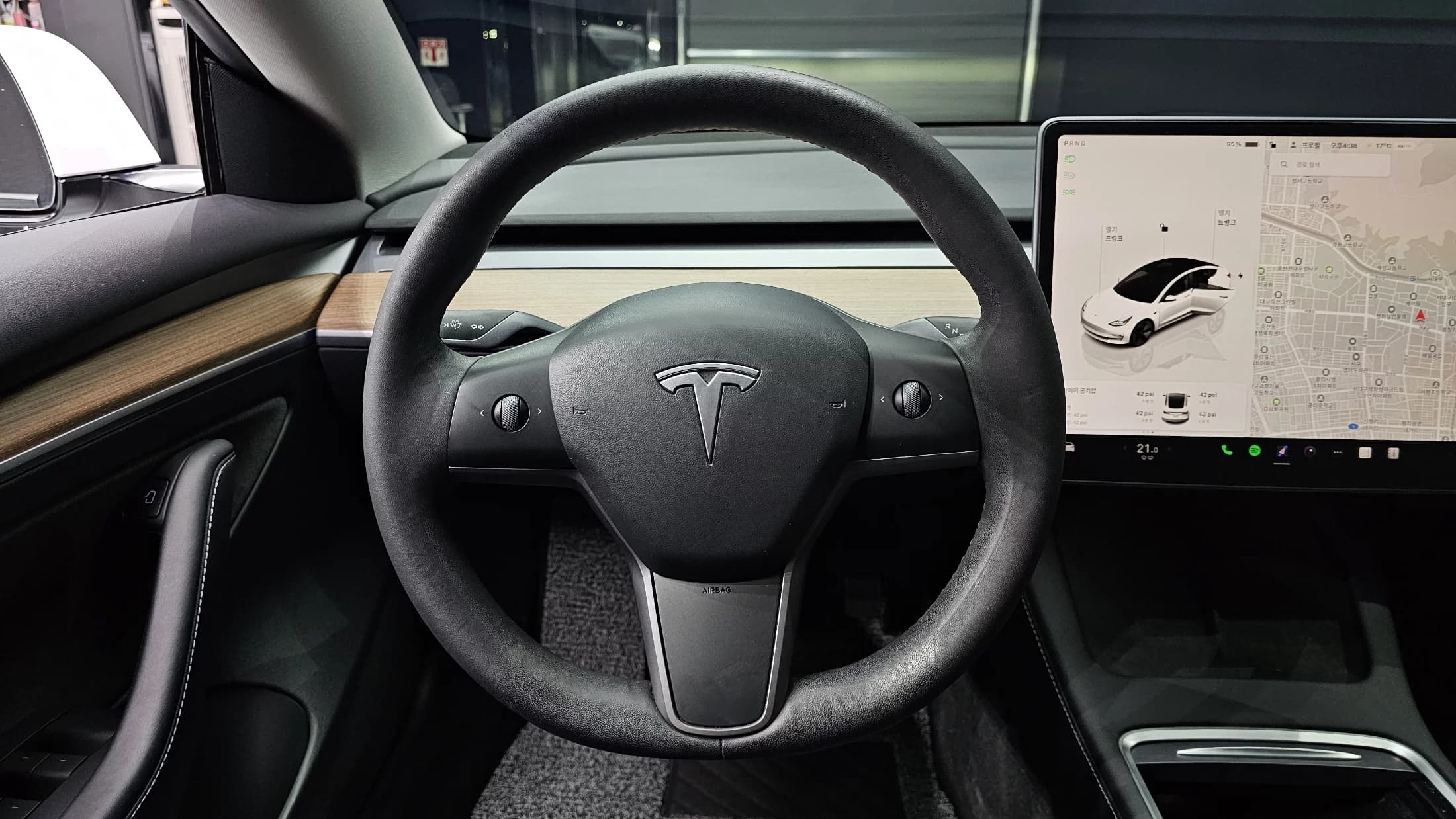 Tesla MODEL 3 RWD, электромобиль, 2022 г. 40632 км. — фото 10