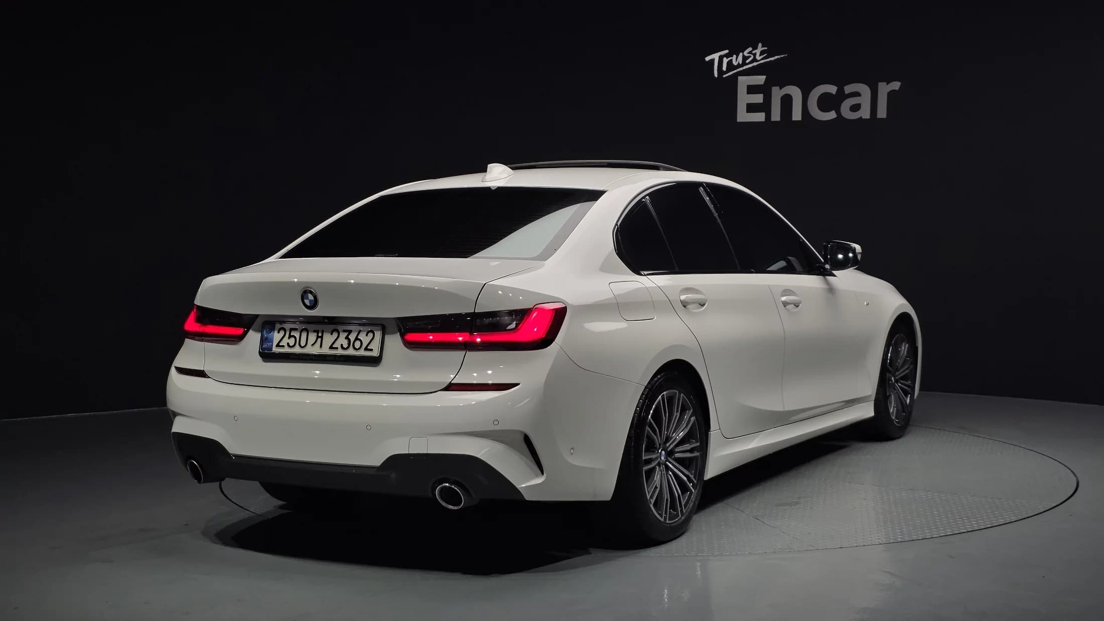 BMW 3-Series 320i M Sport, 2021 г. 74846 км. — фото 2