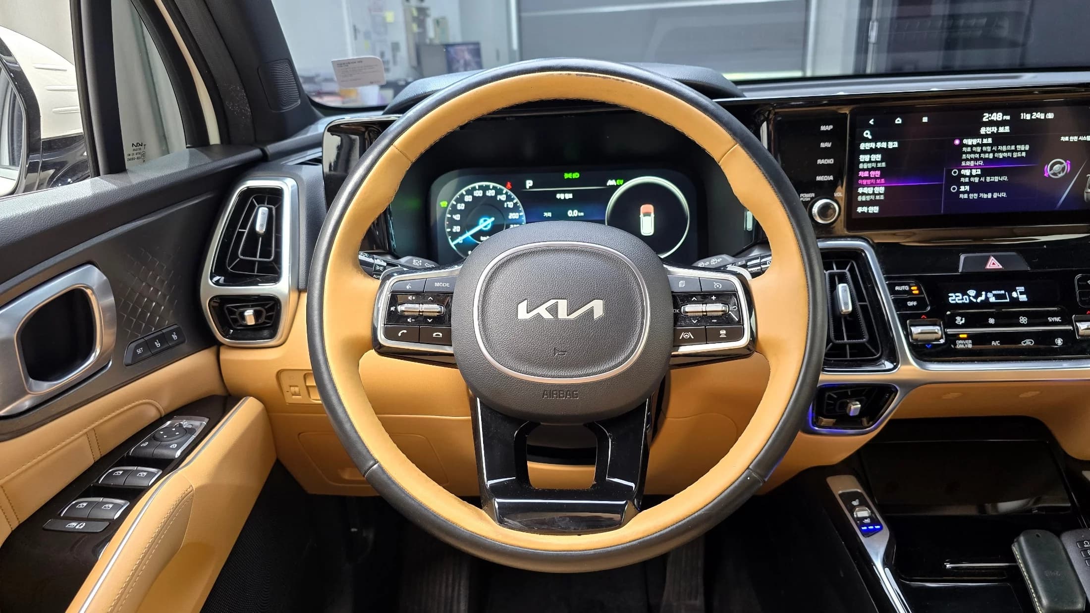 Kia Sorento HEV 1.6 2WD Noblesse, гибрид, 2021 г. 93623 км. — фото 14