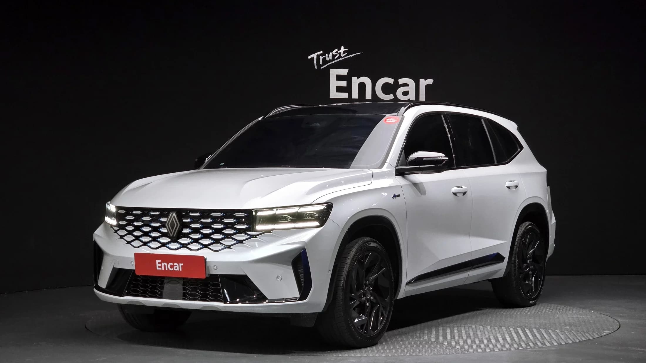 Renault Grand Koleos 1.5 E-TECH Esprit Alphine 2WD, гибрид, 2025 г. 7137 км.