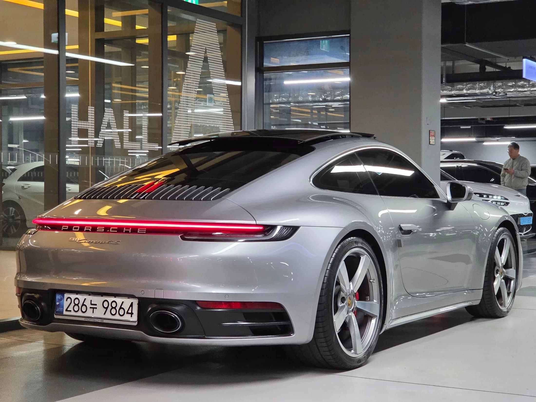 Porsche 911 Carrera 4S, 2021 г. 41085 км. — фото 4