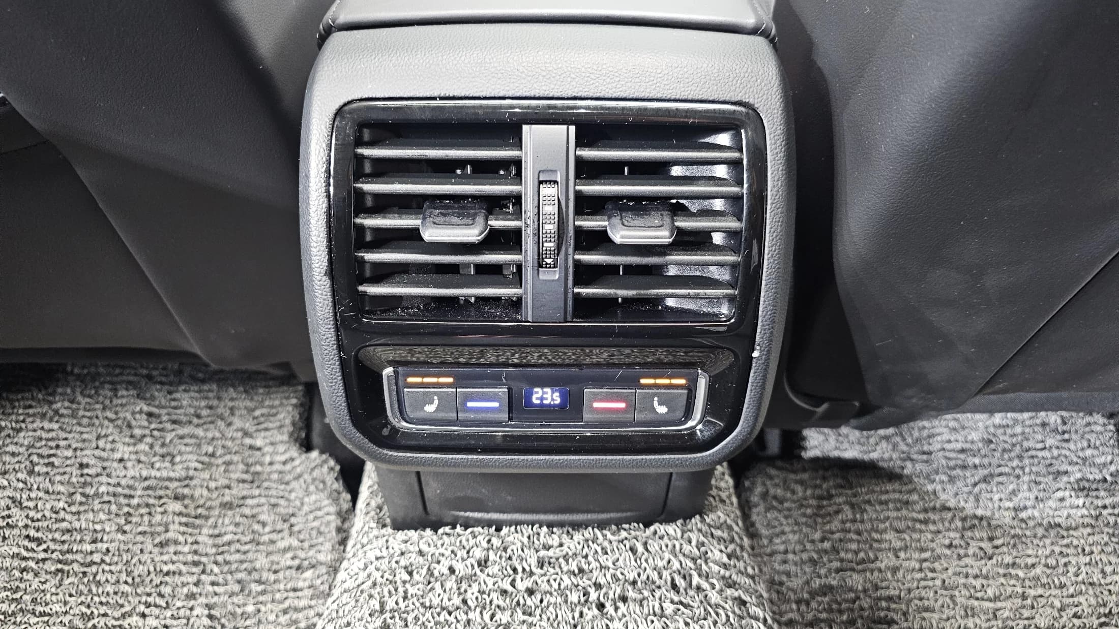 Volkswagen PASSAT 2.0 TDI Prestige, 2021 г. 12980 км. — фото 18