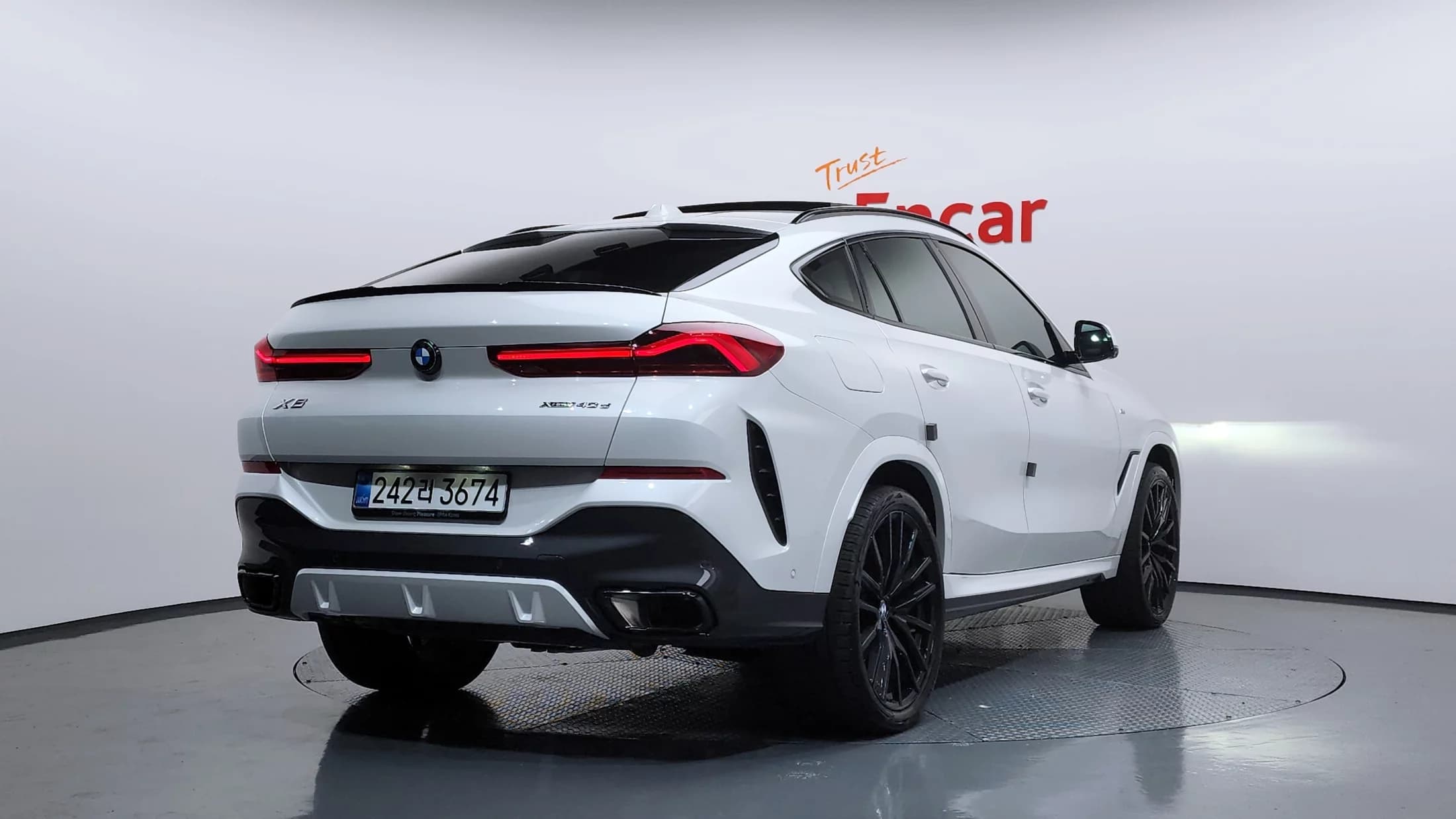 BMW X6 xDrive40d M Sport Online Exclusive, 2025 г. 8072 км. — фото 2