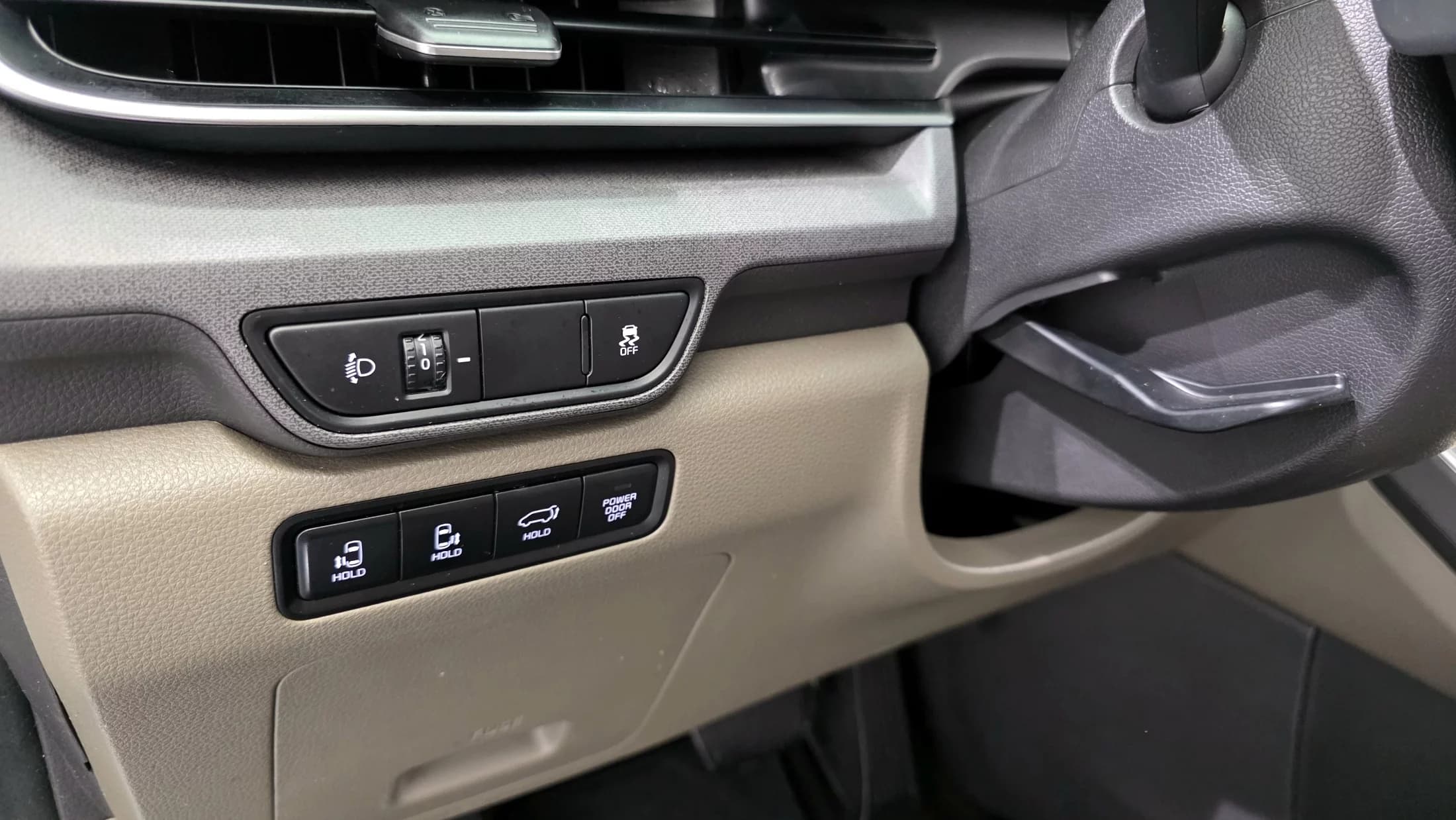 Kia Carnival 9-Seater Noblesse, 2023 г. 27675 км. — фото 15