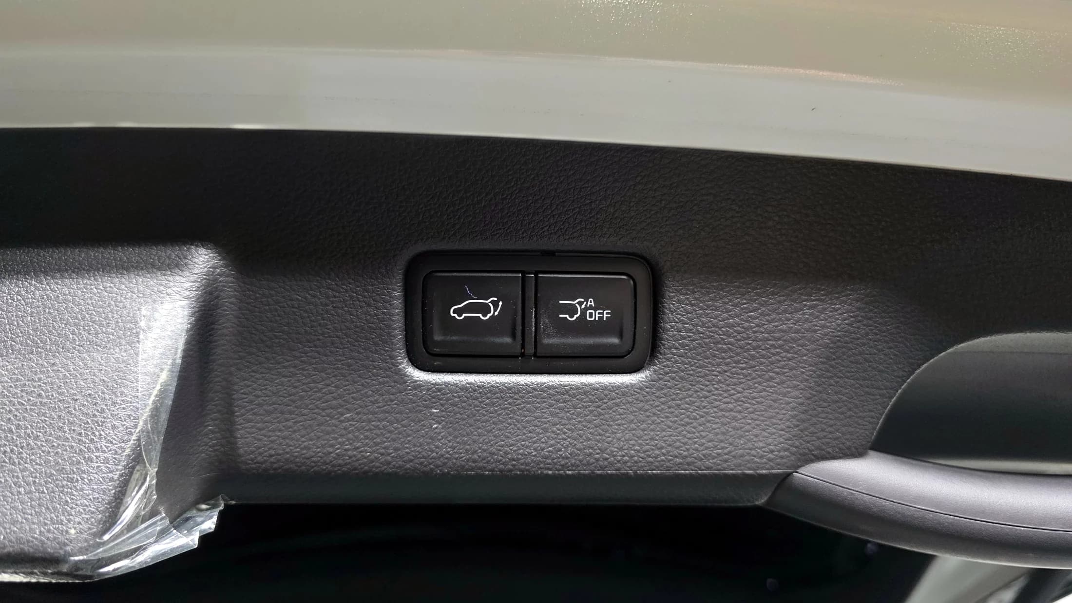 Kia Carnival 9-Seater Noblesse, 2023 г. 27675 км. — фото 18