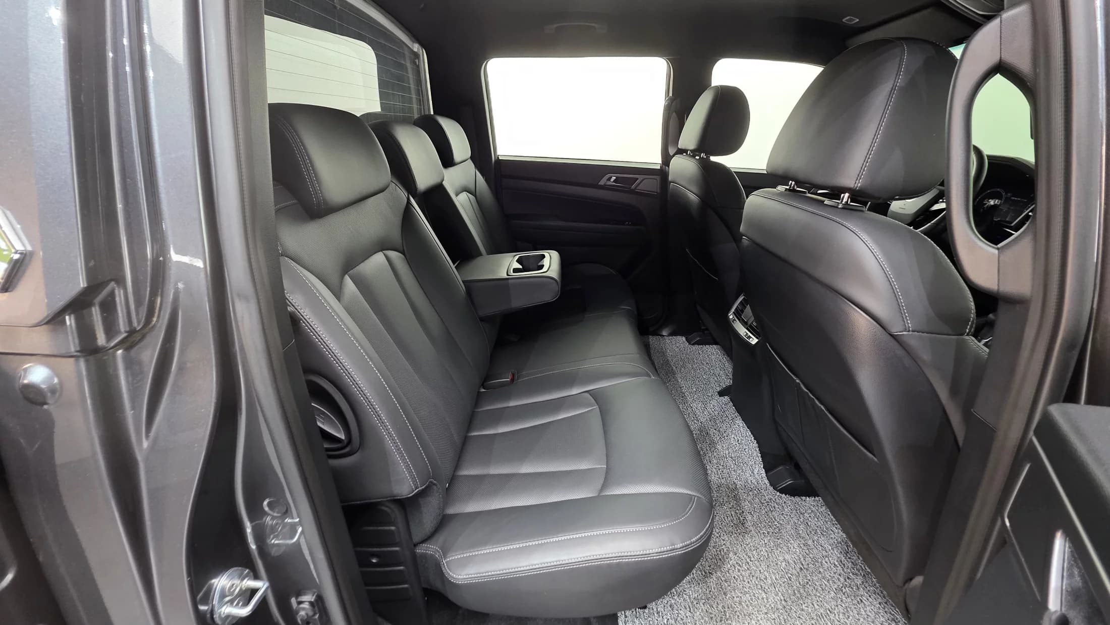 SsangYong Rexton Diesel 2.2 4WD Culman Noblesse, 2023 г. 27968 км. — фото 19
